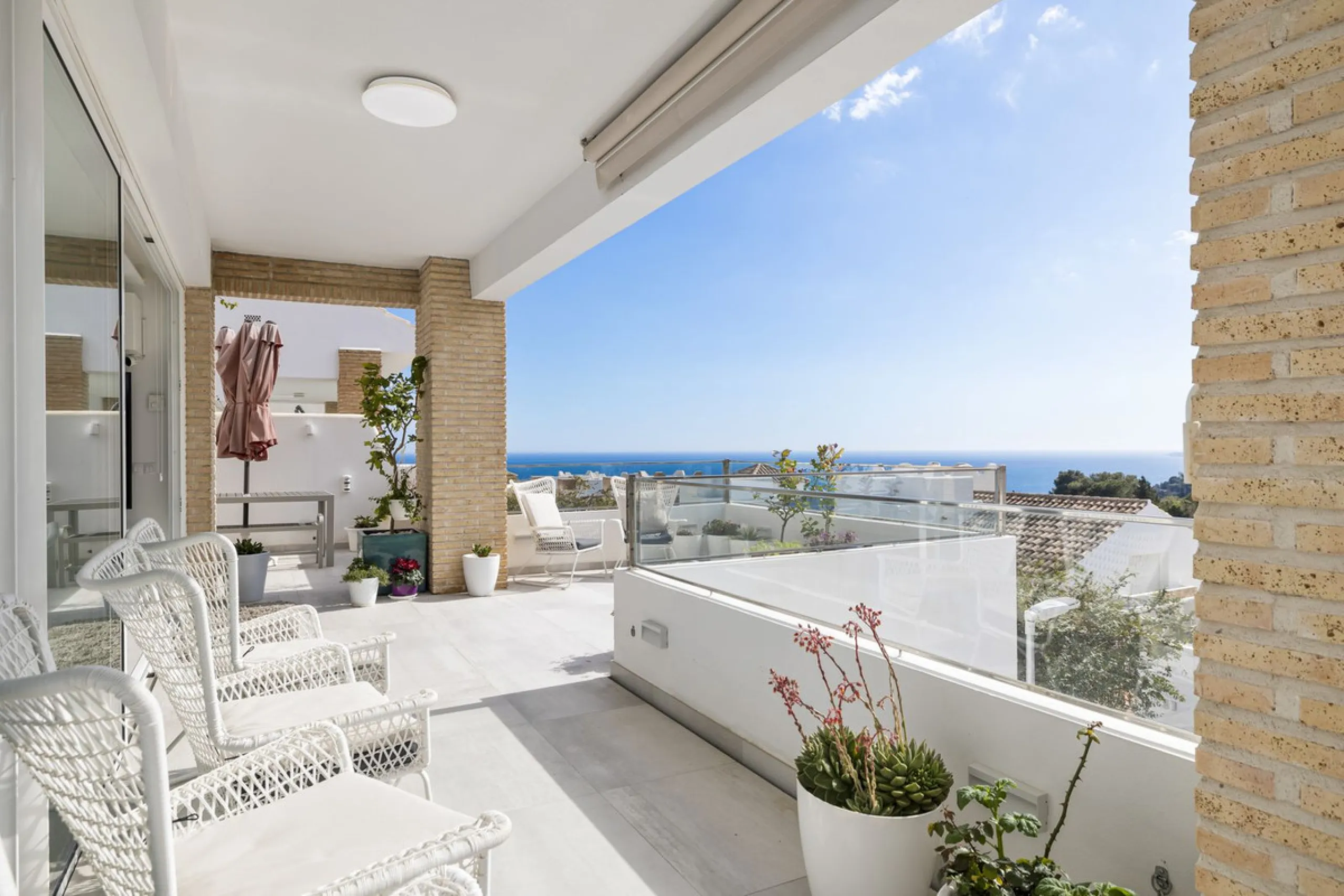 House - Detached Villa в продаже в Benalmadena, Málaga. В доме 3 спален и 3 ванных комнат. Площадь дома 358 м²