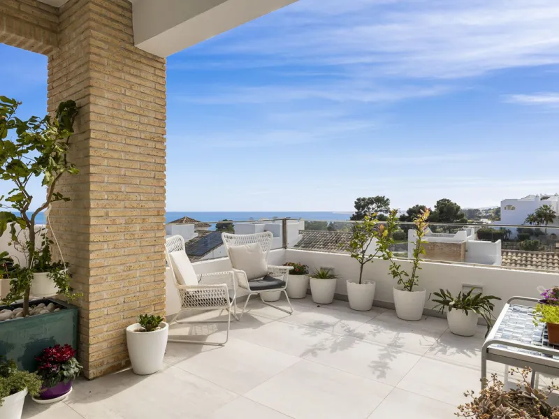 House - Detached Villa в продаже в Benalmadena, Málaga. В доме 3 спален и 3 ванных комнат. Площадь дома 358 м²