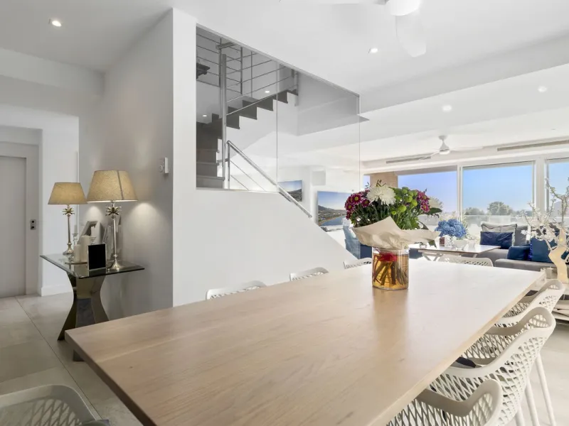 House - Detached Villa в продаже в Benalmadena, Málaga. В доме 3 спален и 3 ванных комнат. Площадь дома 358 м²