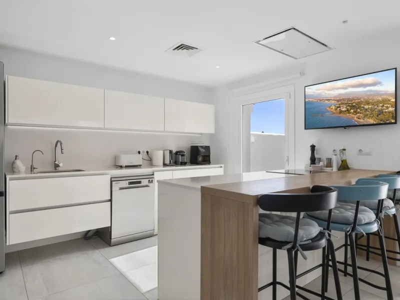 House - Detached Villa в продаже в Benalmadena, Málaga. В доме 3 спален и 3 ванных комнат. Площадь дома 358 м²
