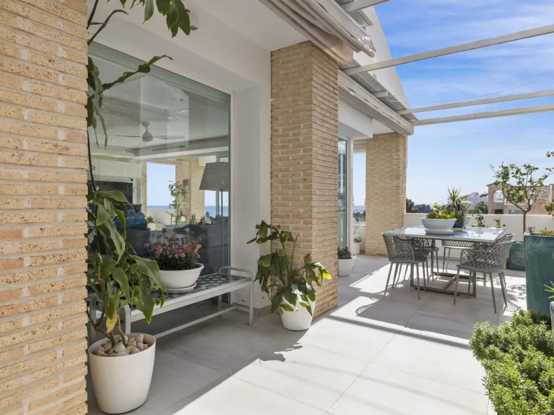 House - Detached Villa в продаже в Benalmadena, Málaga. В доме 3 спален и 3 ванных комнат. Площадь дома 358 м²