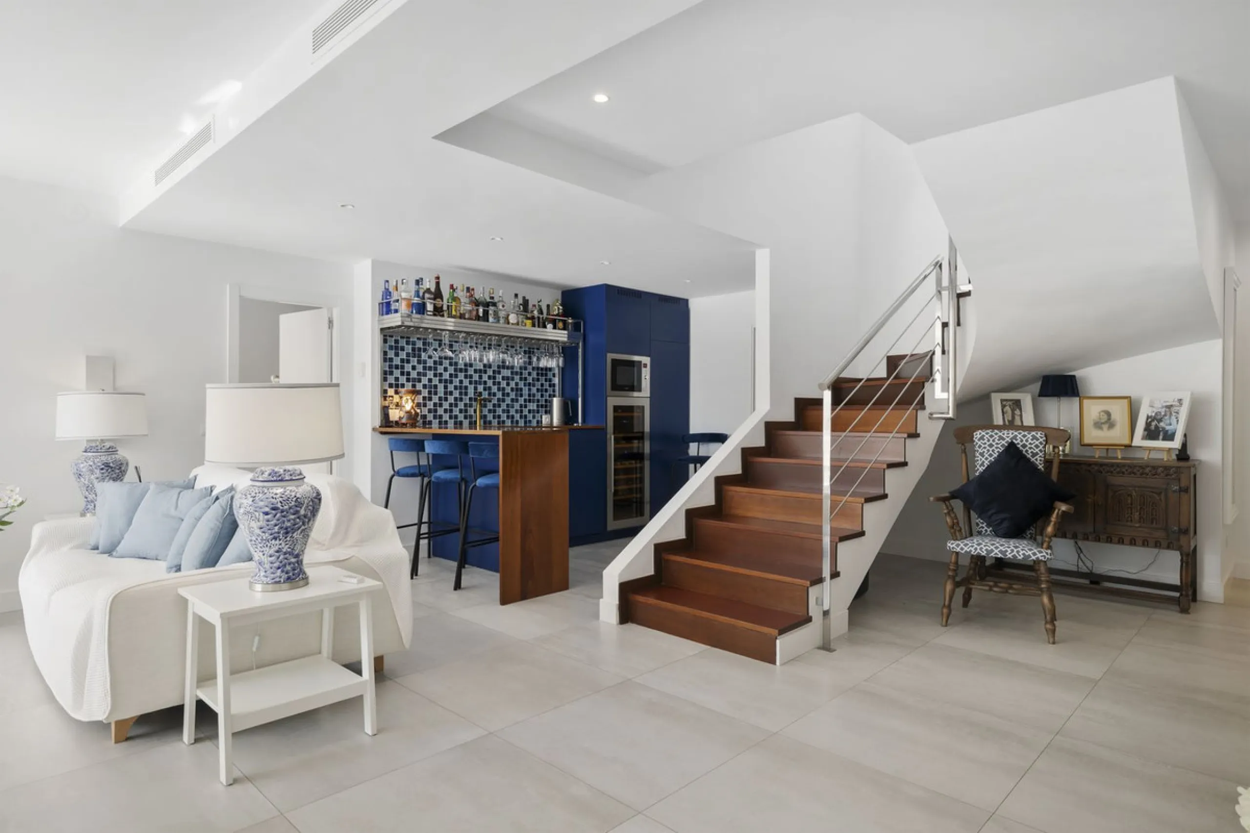 House - Detached Villa в продаже в Benalmadena, Málaga. В доме 3 спален и 3 ванных комнат. Площадь дома 358 м²