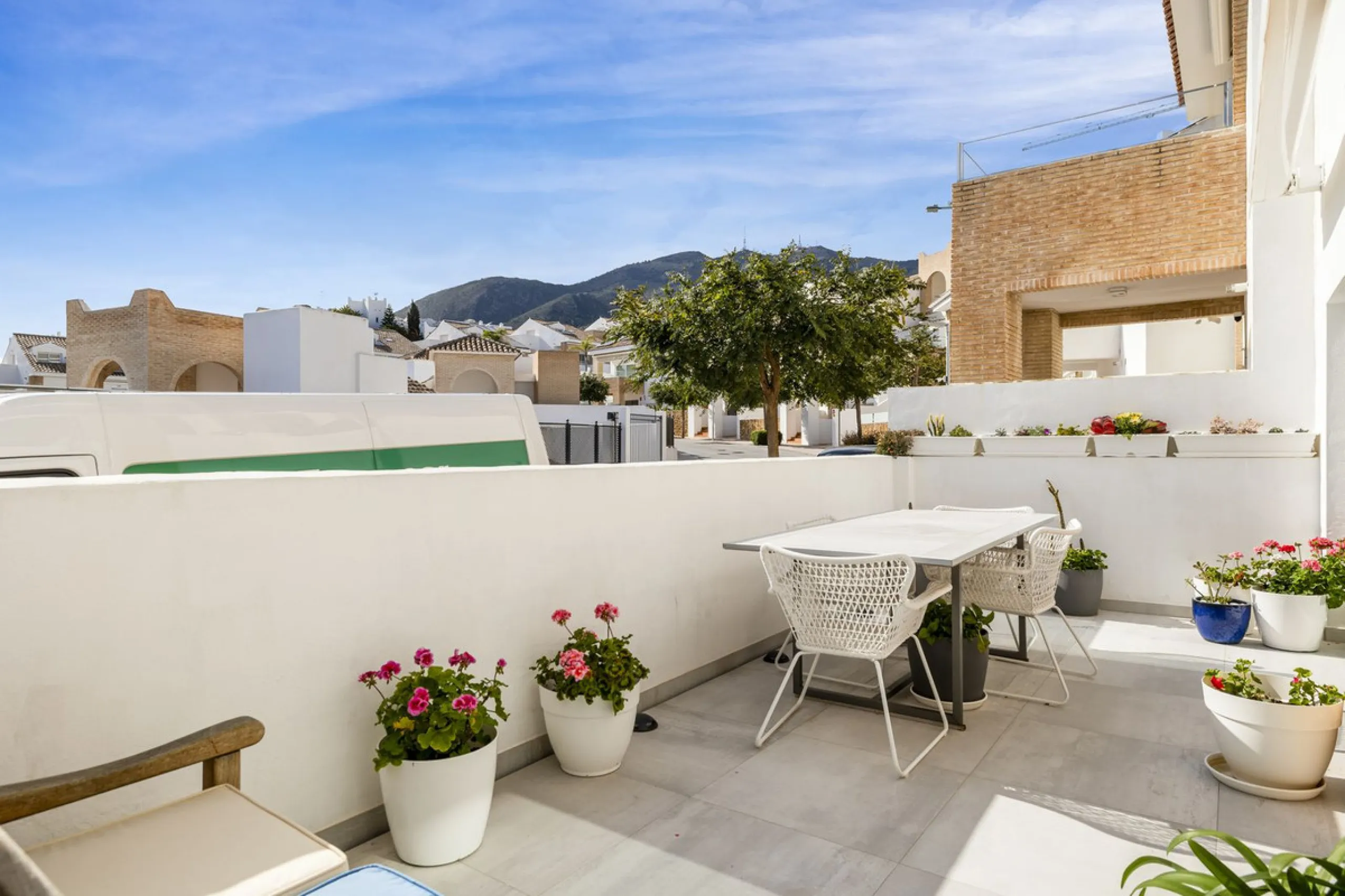 House - Detached Villa в продаже в Benalmadena, Málaga. В доме 3 спален и 3 ванных комнат. Площадь дома 358 м²
