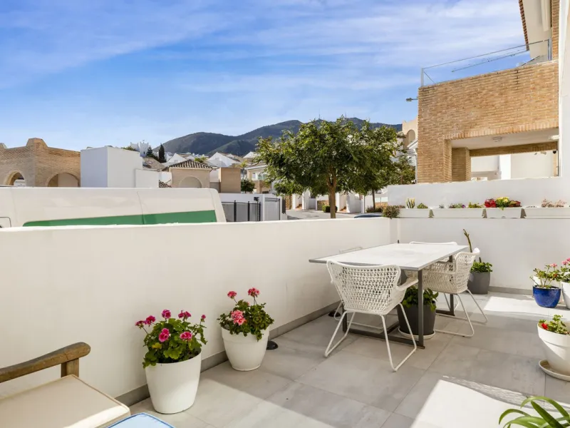 House - Detached Villa в продаже в Benalmadena, Málaga. В доме 3 спален и 3 ванных комнат. Площадь дома 358 м²