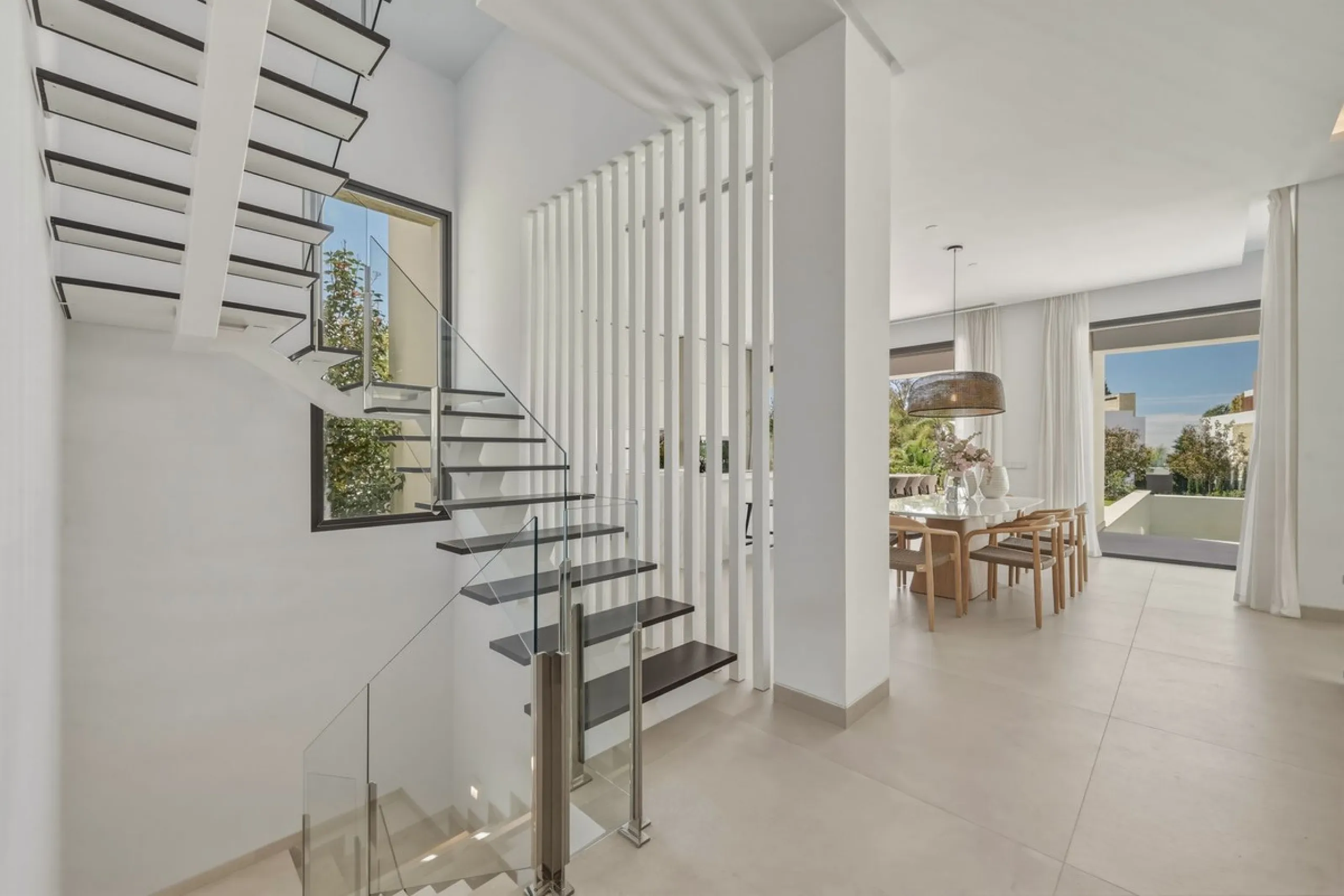 Brand New Contemporary Jewel – Car-Free Luxury in Marbella Center