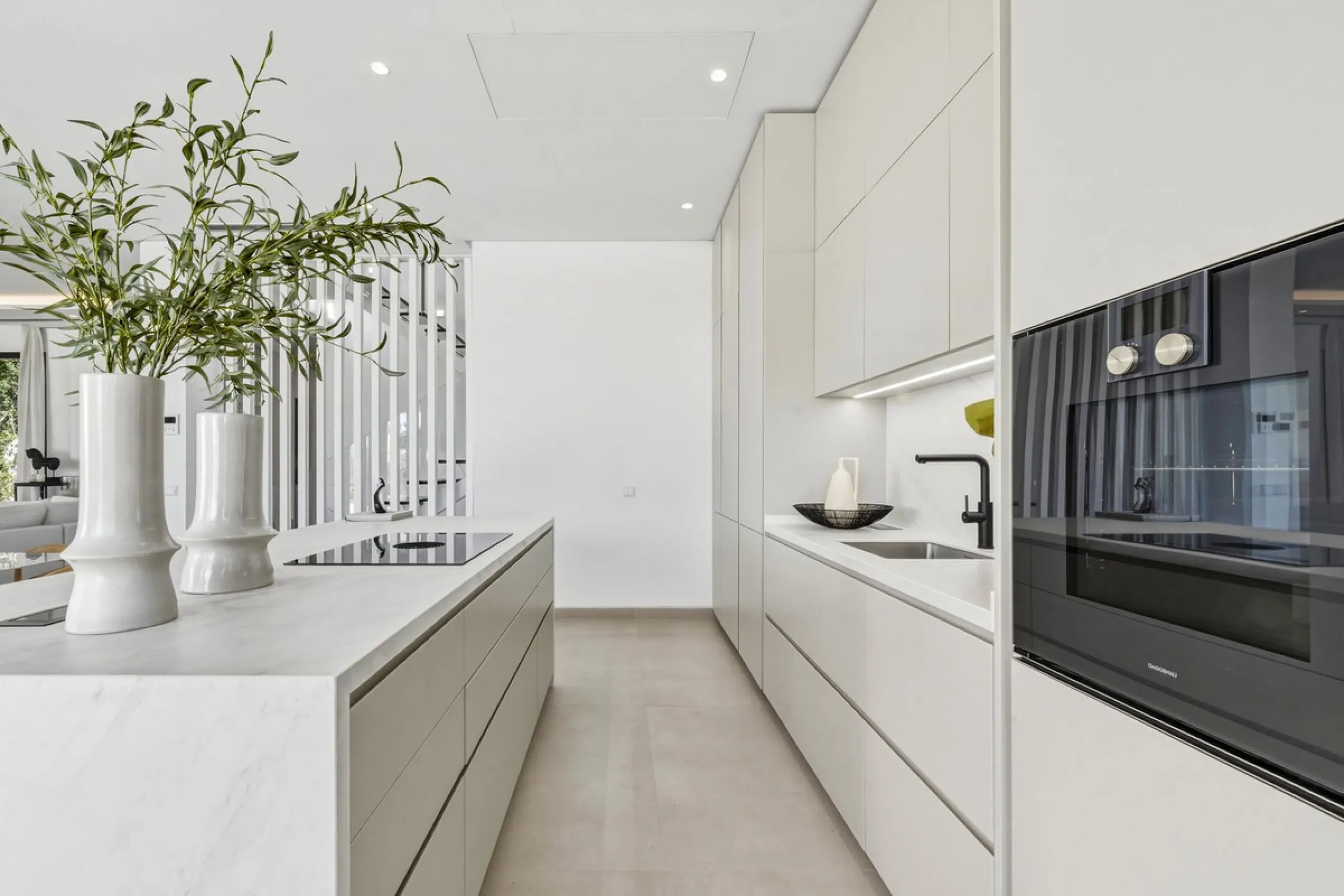 Brand New Contemporary Jewel – Car-Free Luxury in Marbella Center
