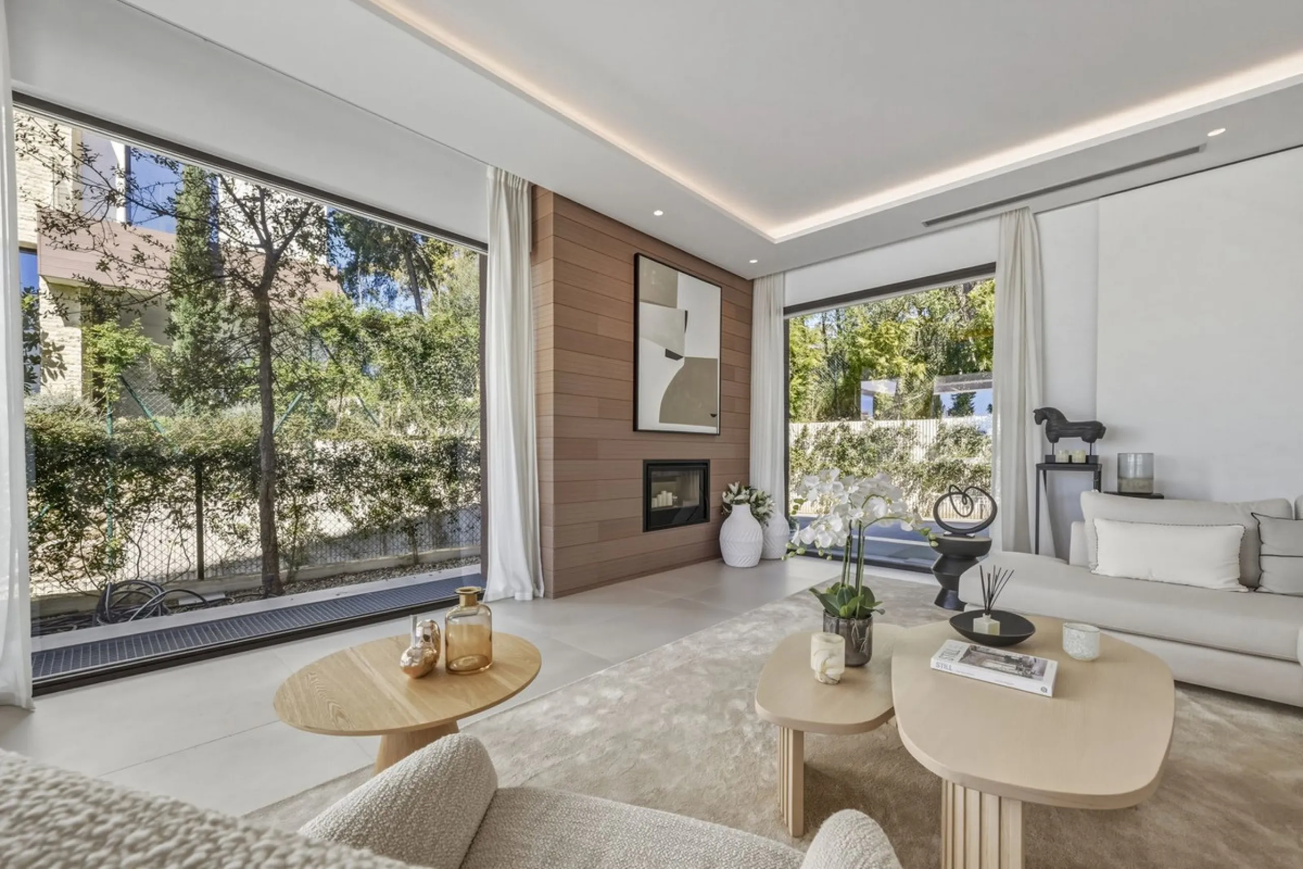 Brand New Contemporary Jewel – Car-Free Luxury in Marbella Center