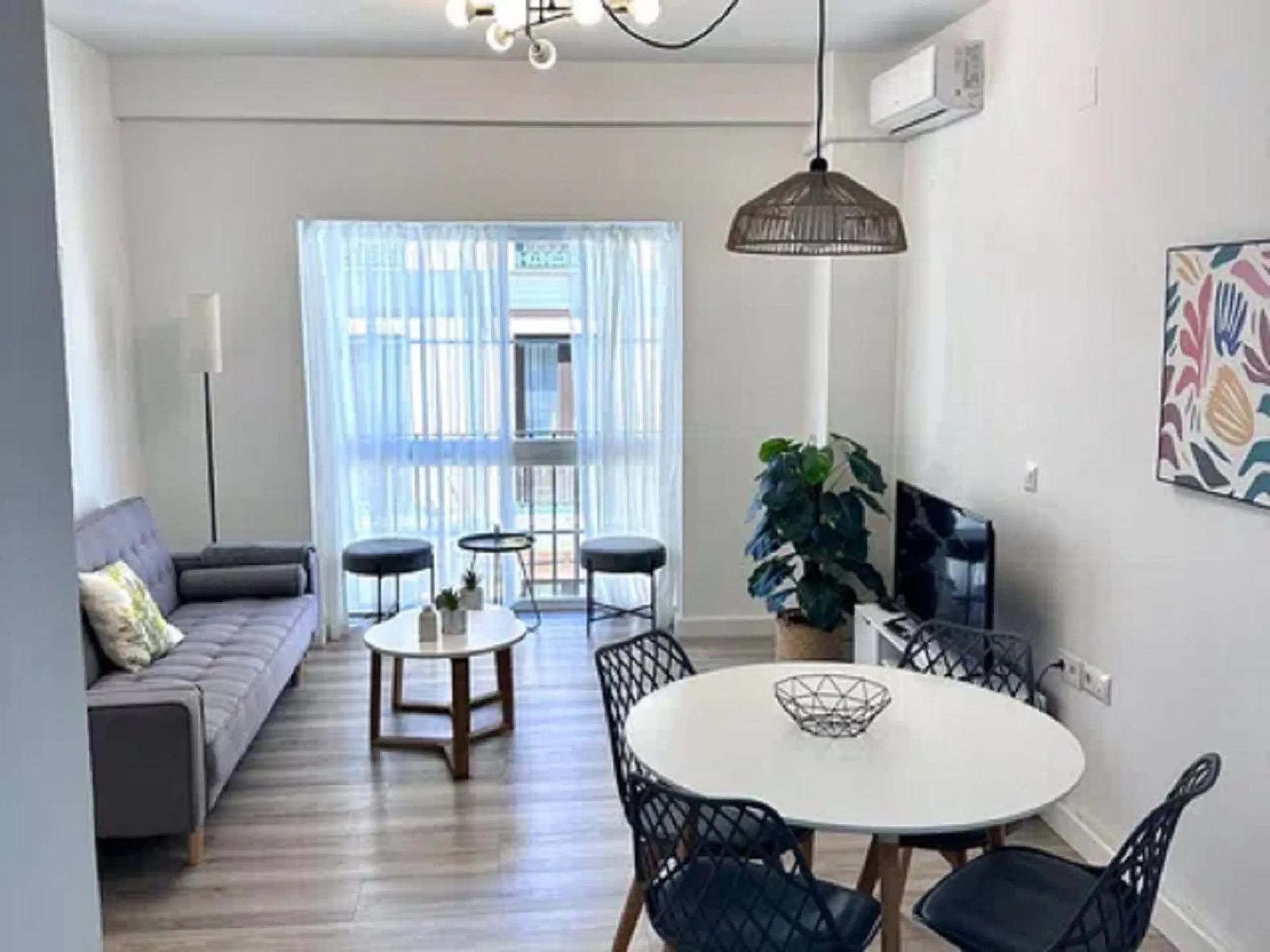 Middle Floor Apartment, Málaga Historic Centre, Costa del Sol.