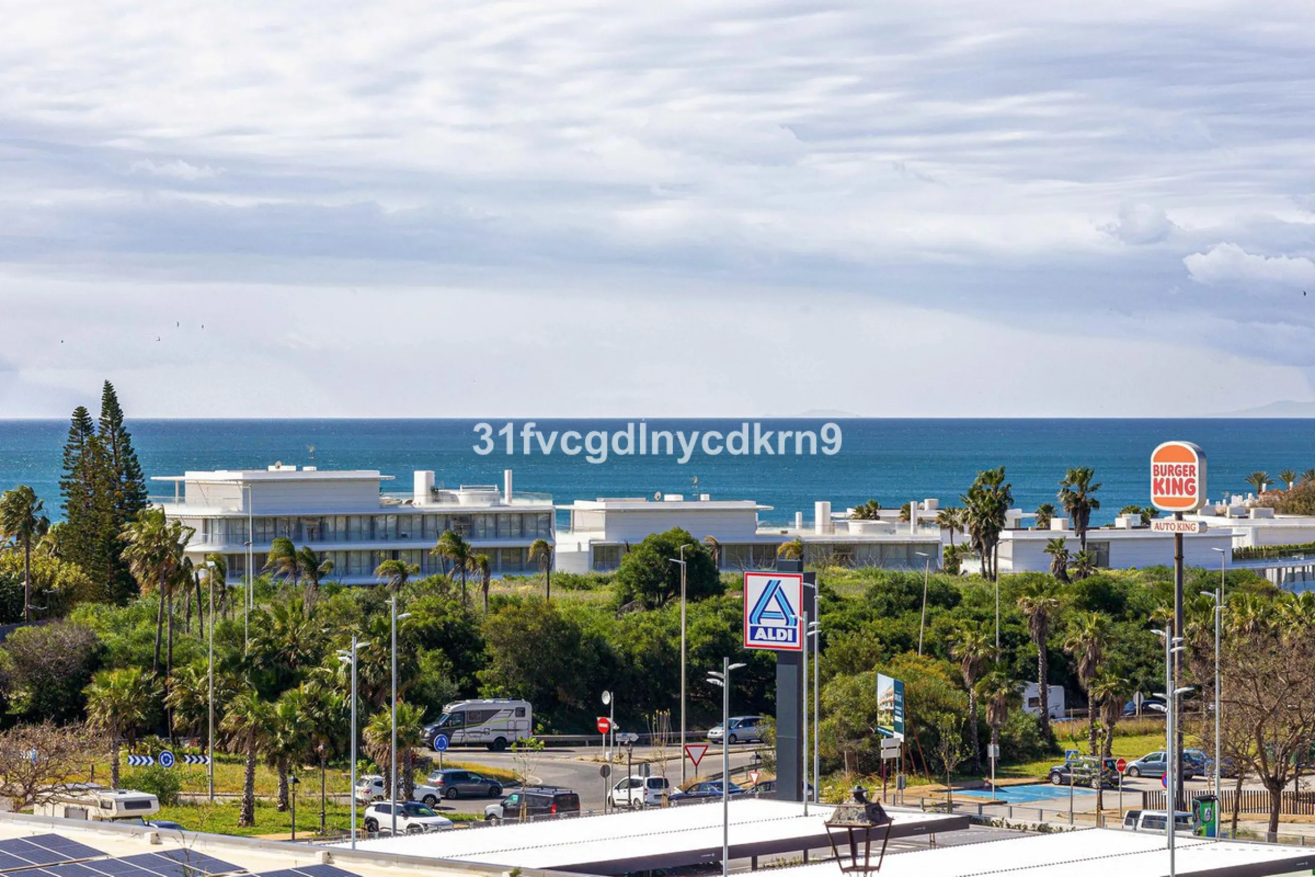 For Sale: Detached Villa in La Gaspara, Estepona with tourist license