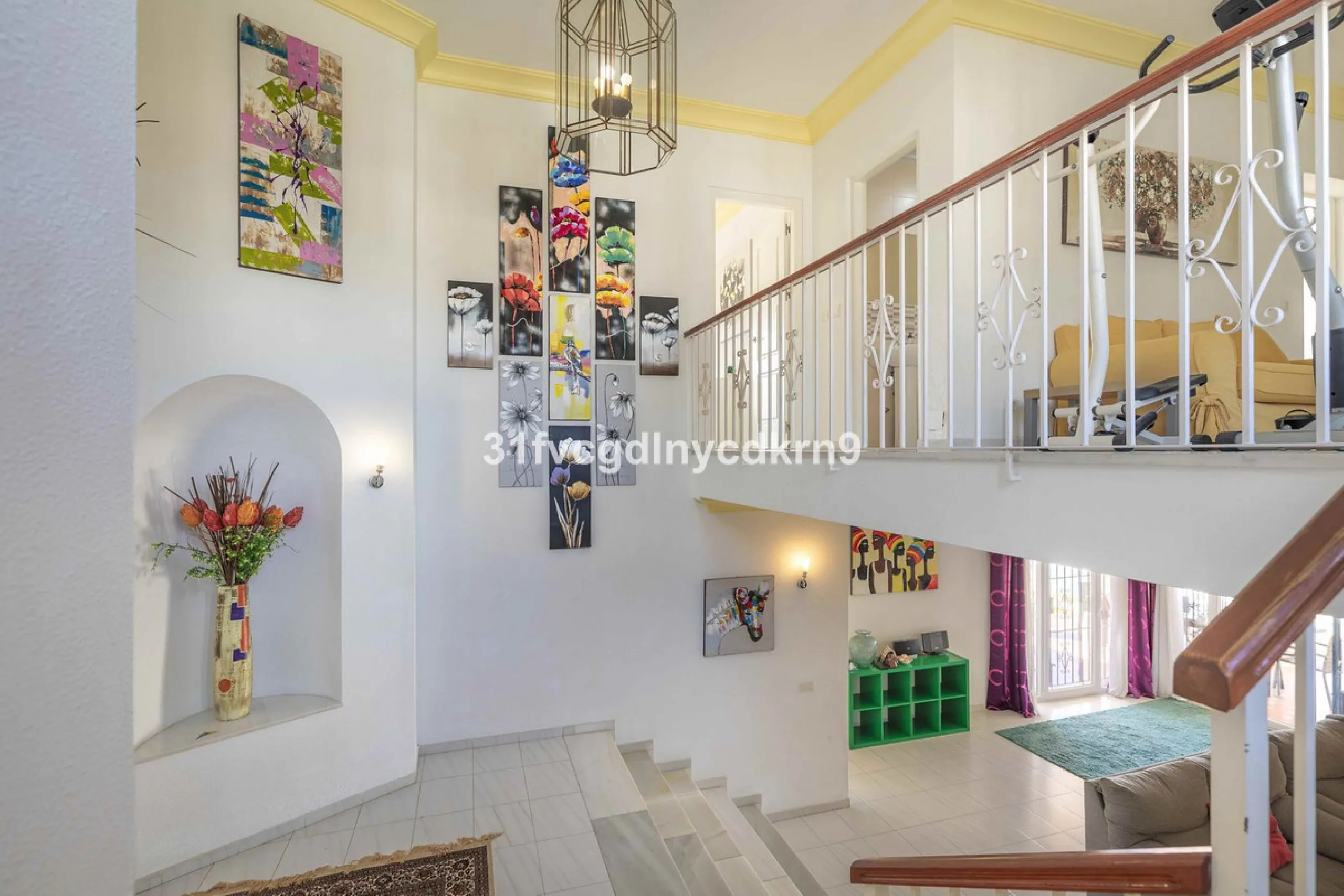 For Sale: Detached Villa in La Gaspara, Estepona with tourist license