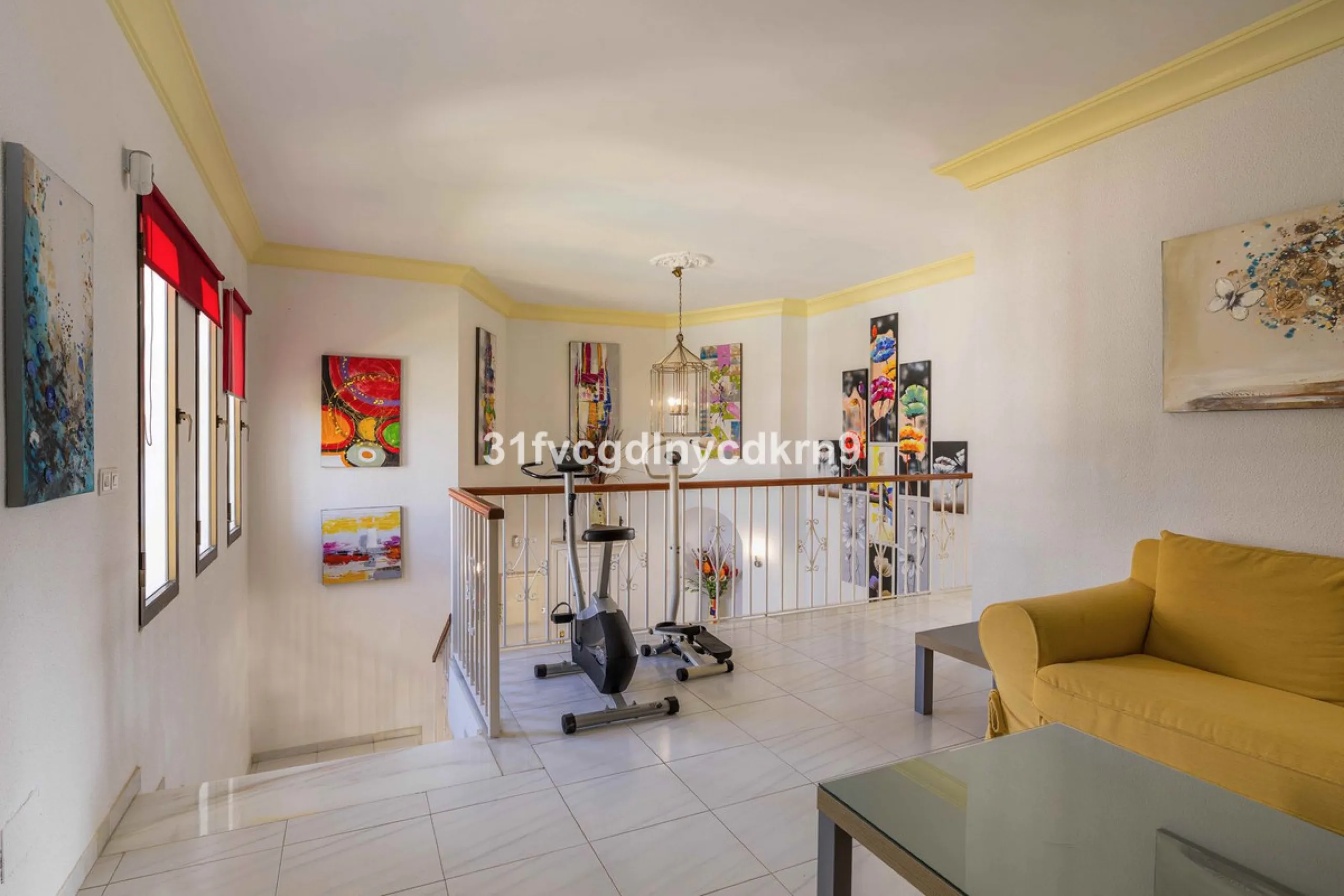 For Sale: Detached Villa in La Gaspara, Estepona with tourist license
