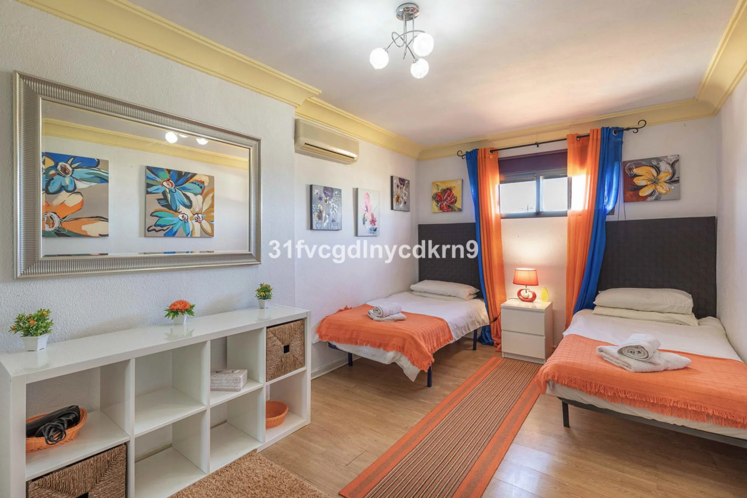 For Sale: Detached Villa in La Gaspara, Estepona with tourist license