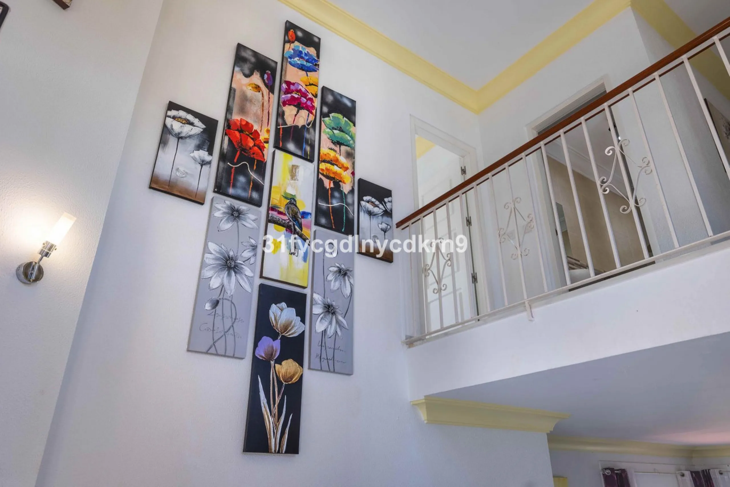 For Sale: Detached Villa in La Gaspara, Estepona with tourist license