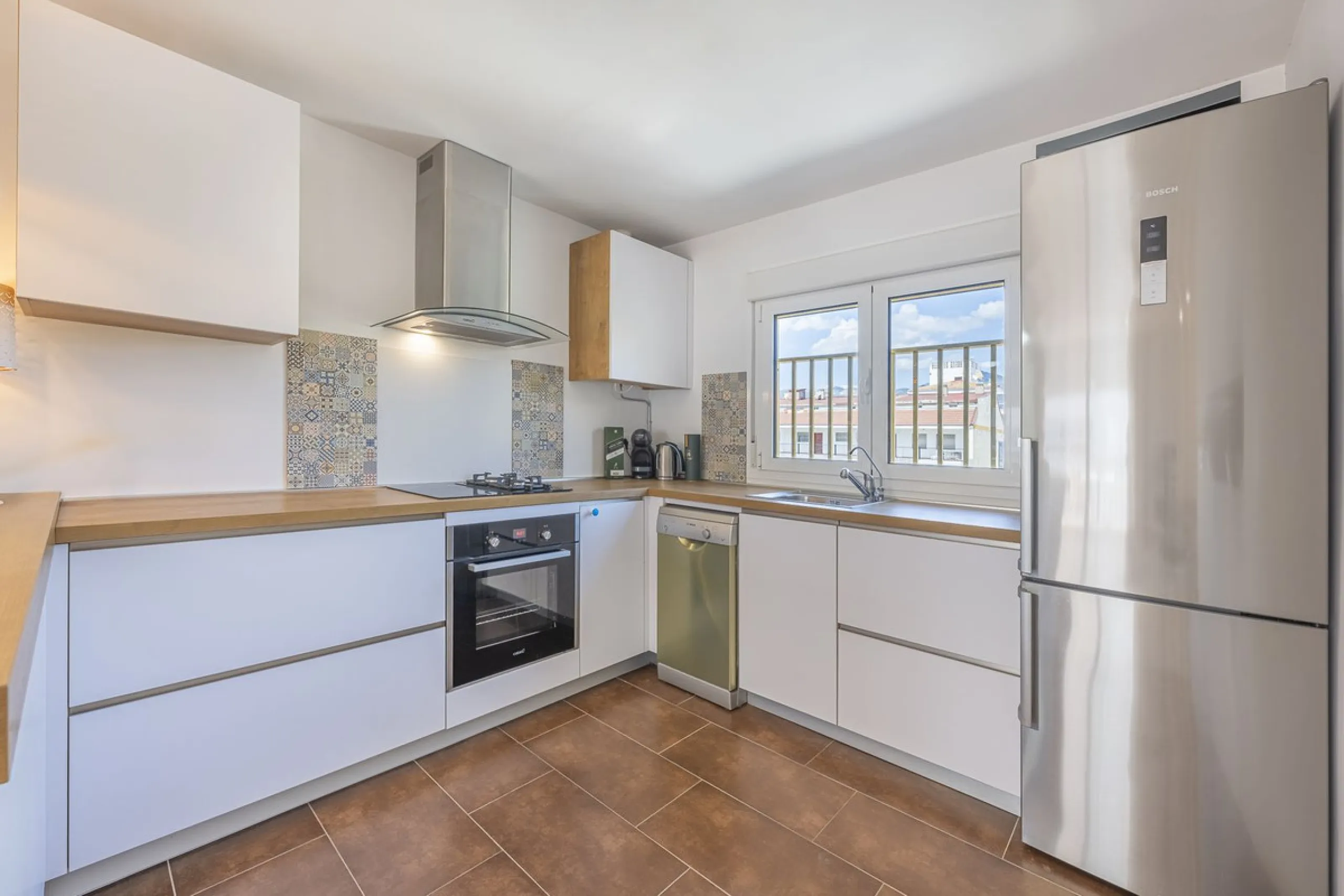 Apartment - Penthouse в продаже в Fuengirola, Málaga. В доме 3 спален и 2 ванных комнат. Площадь дома 90 м²