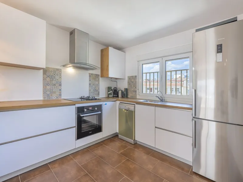 Apartment - Penthouse в продаже в Fuengirola, Málaga. В доме 3 спален и 2 ванных комнат. Площадь дома 90 м²