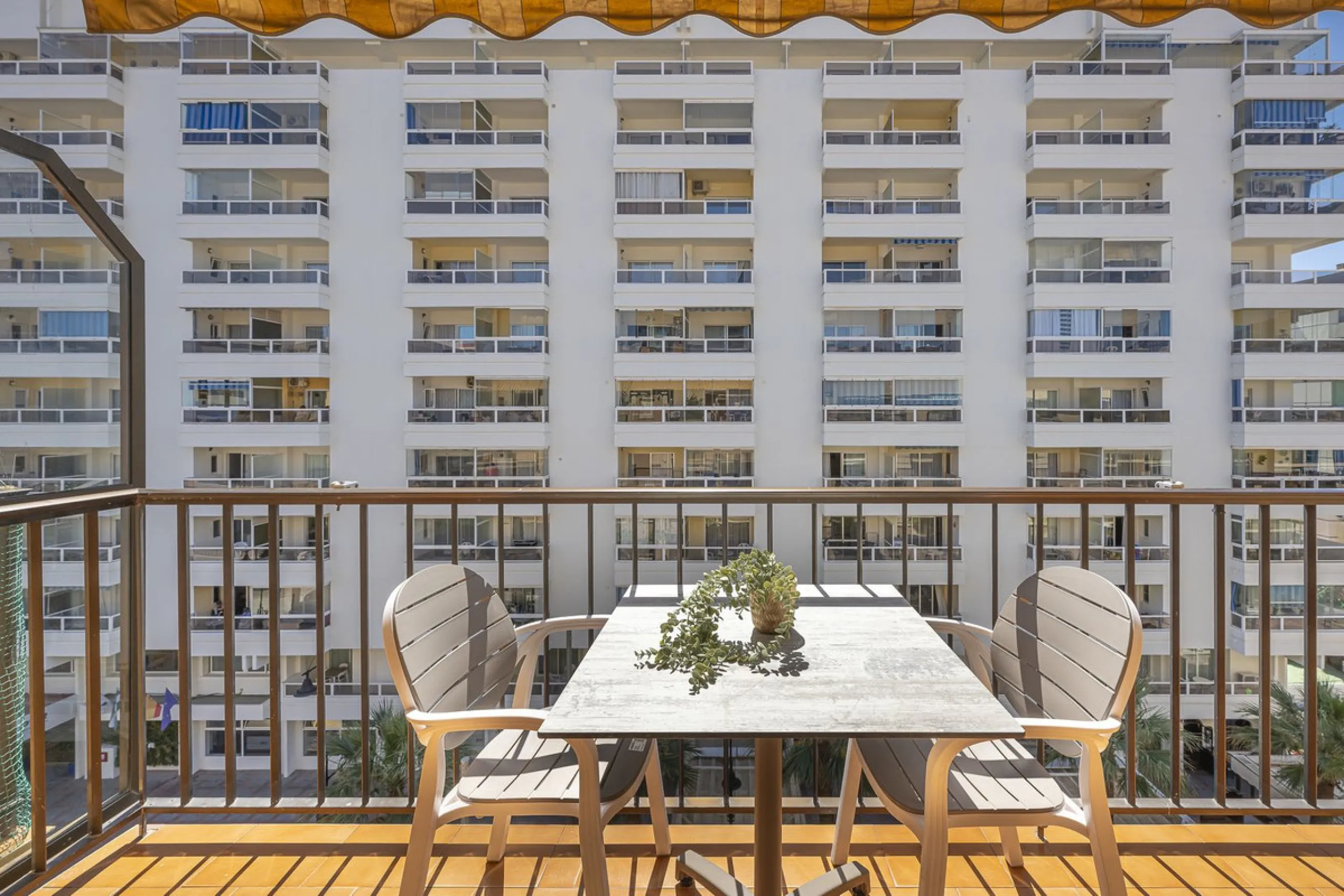 Apartment - Penthouse в продаже в Fuengirola, Málaga. В доме 3 спален и 2 ванных комнат. Площадь дома 90 м²