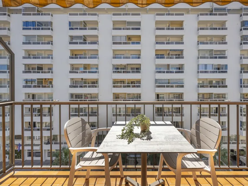 Apartment - Penthouse в продаже в Fuengirola, Málaga. В доме 3 спален и 2 ванных комнат. Площадь дома 90 м²
