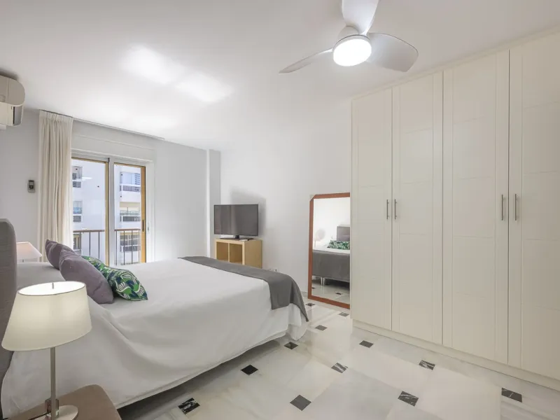Apartment - Penthouse в продаже в Fuengirola, Málaga. В доме 3 спален и 2 ванных комнат. Площадь дома 90 м²