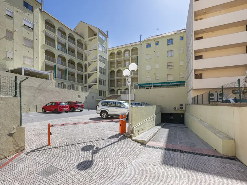 Apartment - Penthouse в продаже в Fuengirola, Málaga. В доме 3 спален и 2 ванных комнат. Площадь дома 90 м²