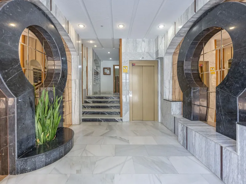 Apartment - Penthouse в продаже в Fuengirola, Málaga. В доме 3 спален и 2 ванных комнат. Площадь дома 90 м²