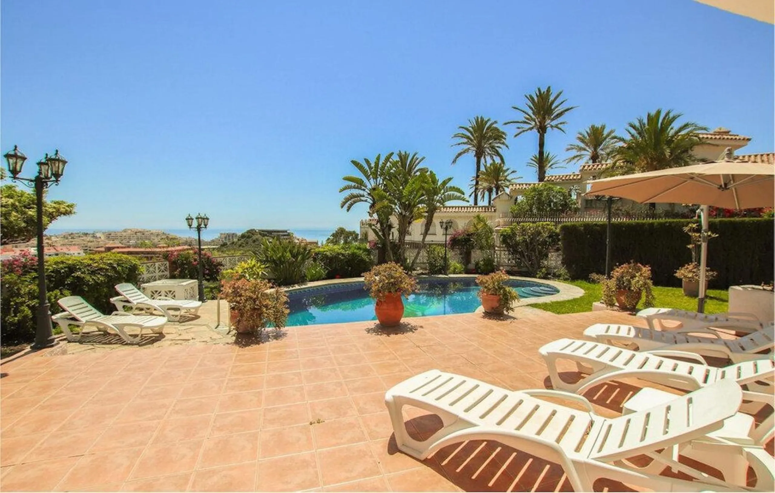 Elegant Single-Level Villa with Panoramic Sea Views in Torremuelle