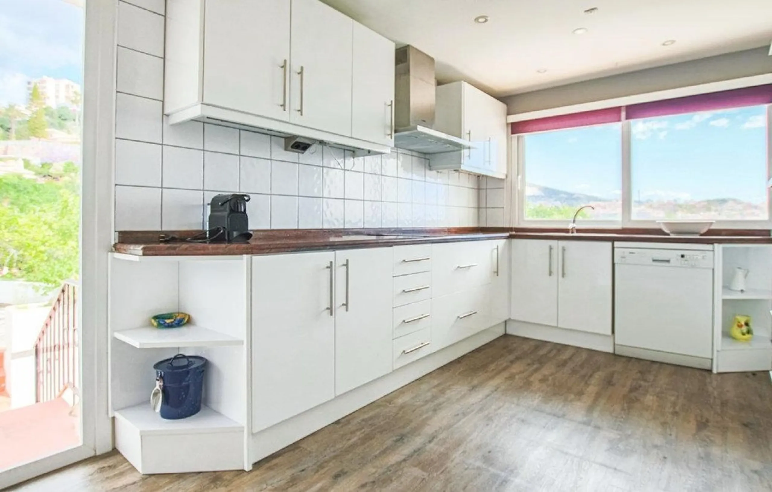 Elegant Single-Level Villa with Panoramic Sea Views in Torremuelle