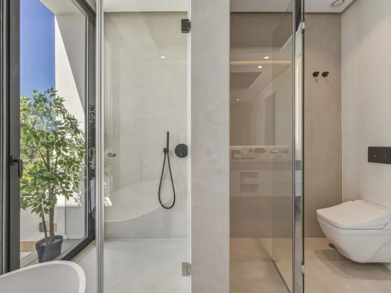 Brand New Contemporary Jewel – Car-Free Luxury in Marbella Center