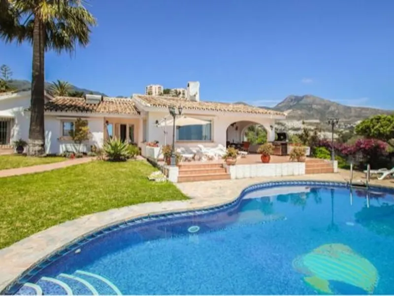 Elegant Single-Level Villa with Panoramic Sea Views in Torremuelle