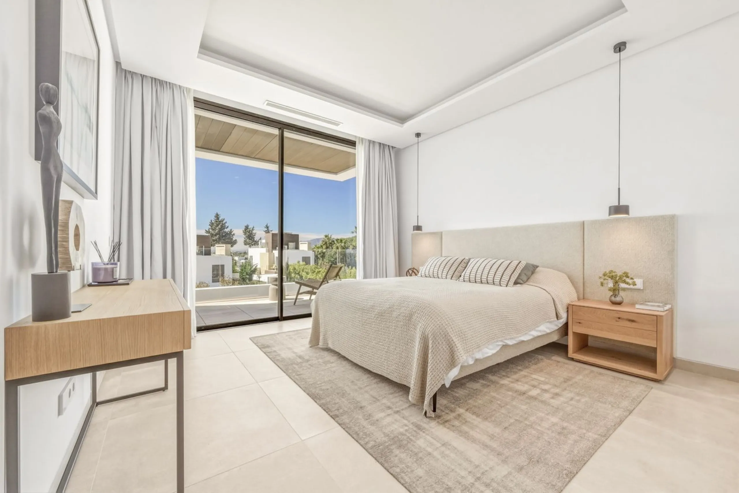 Brand New Contemporary Jewel – Car-Free Luxury in Marbella Center