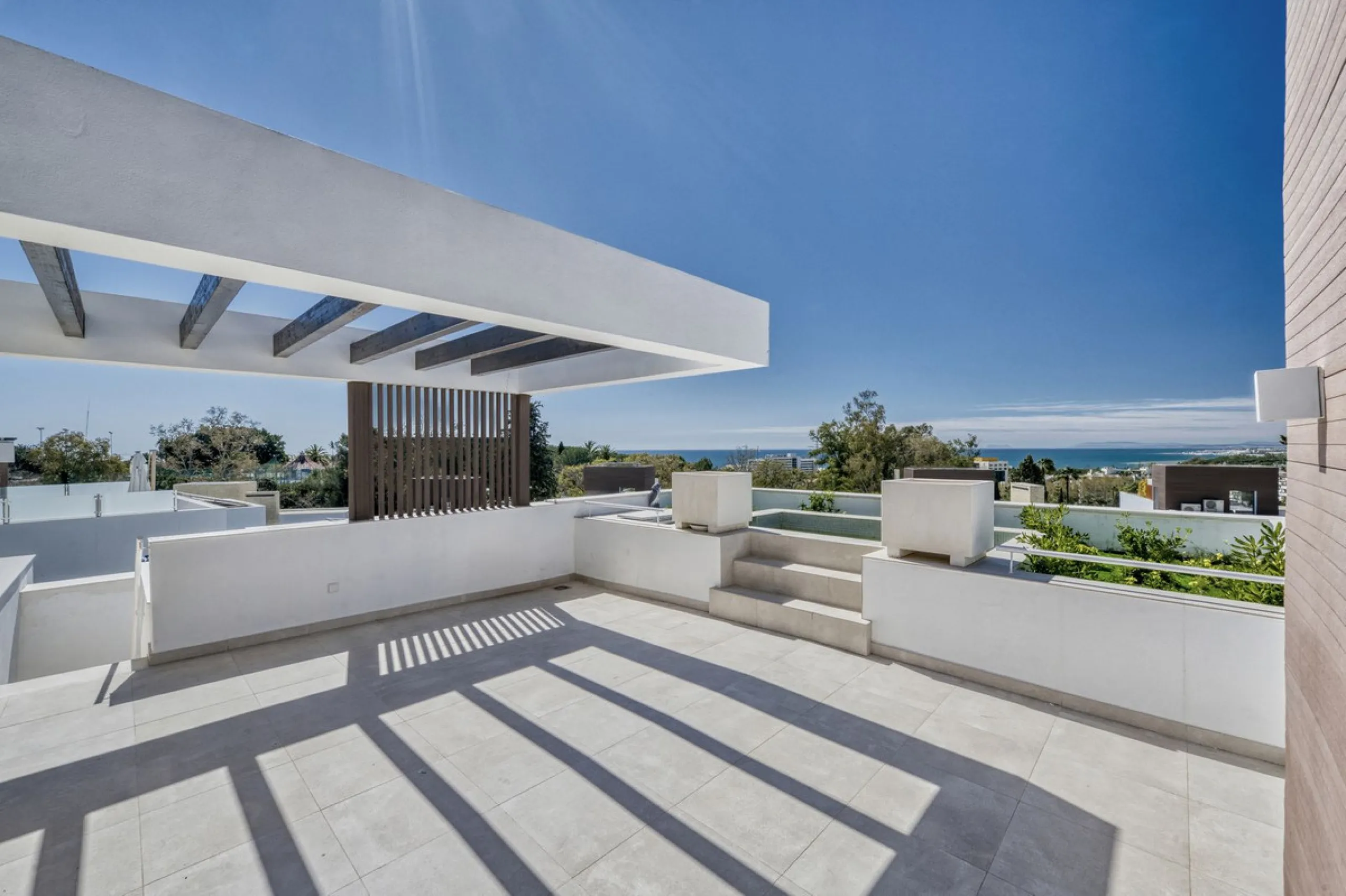 Brand New Contemporary Jewel – Car-Free Luxury in Marbella Center
