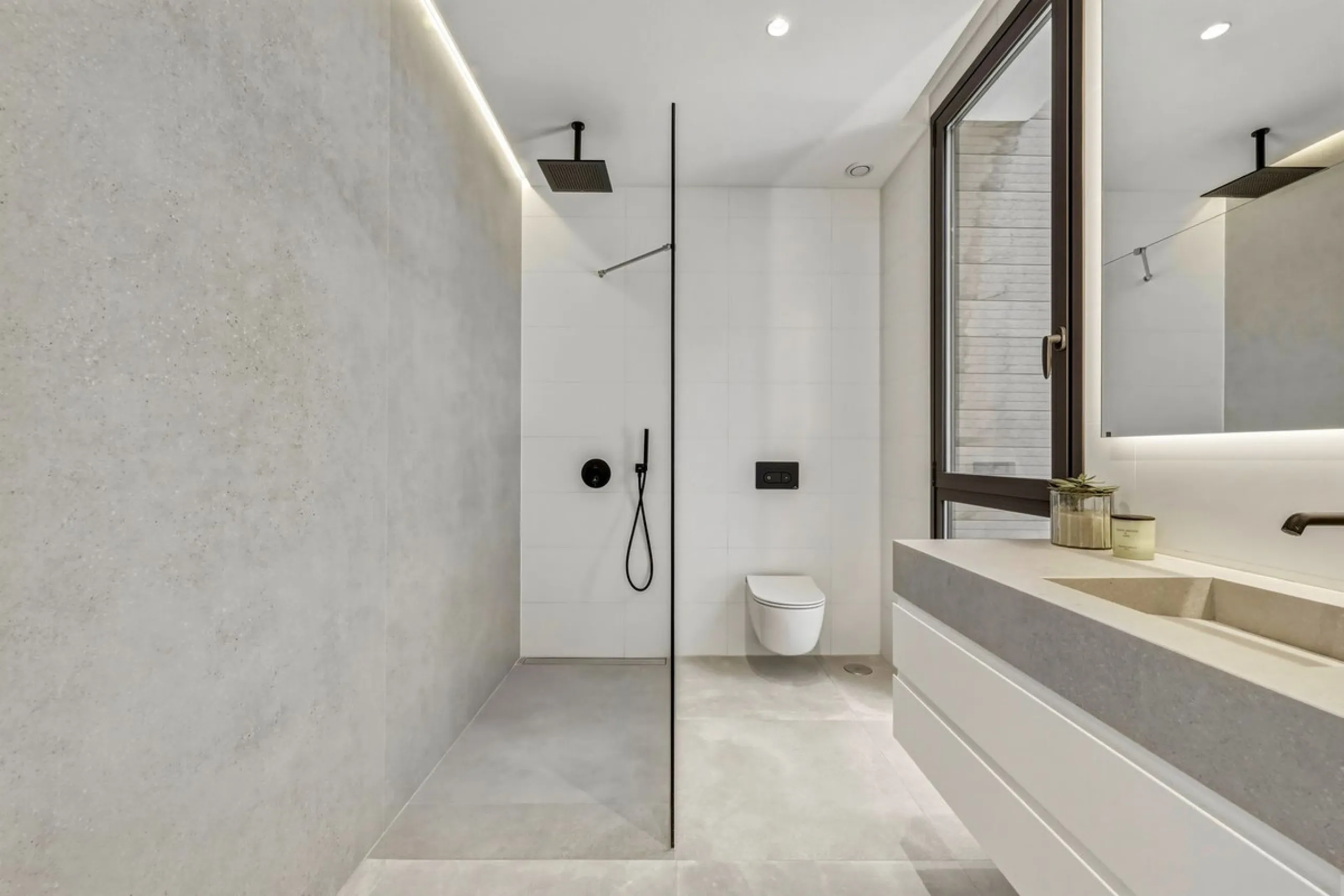Brand New Contemporary Jewel – Car-Free Luxury in Marbella Center