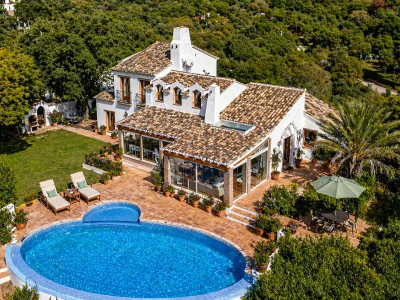 Exclusive Estate with Sea and Mountain Views in a Unique Natural Setting