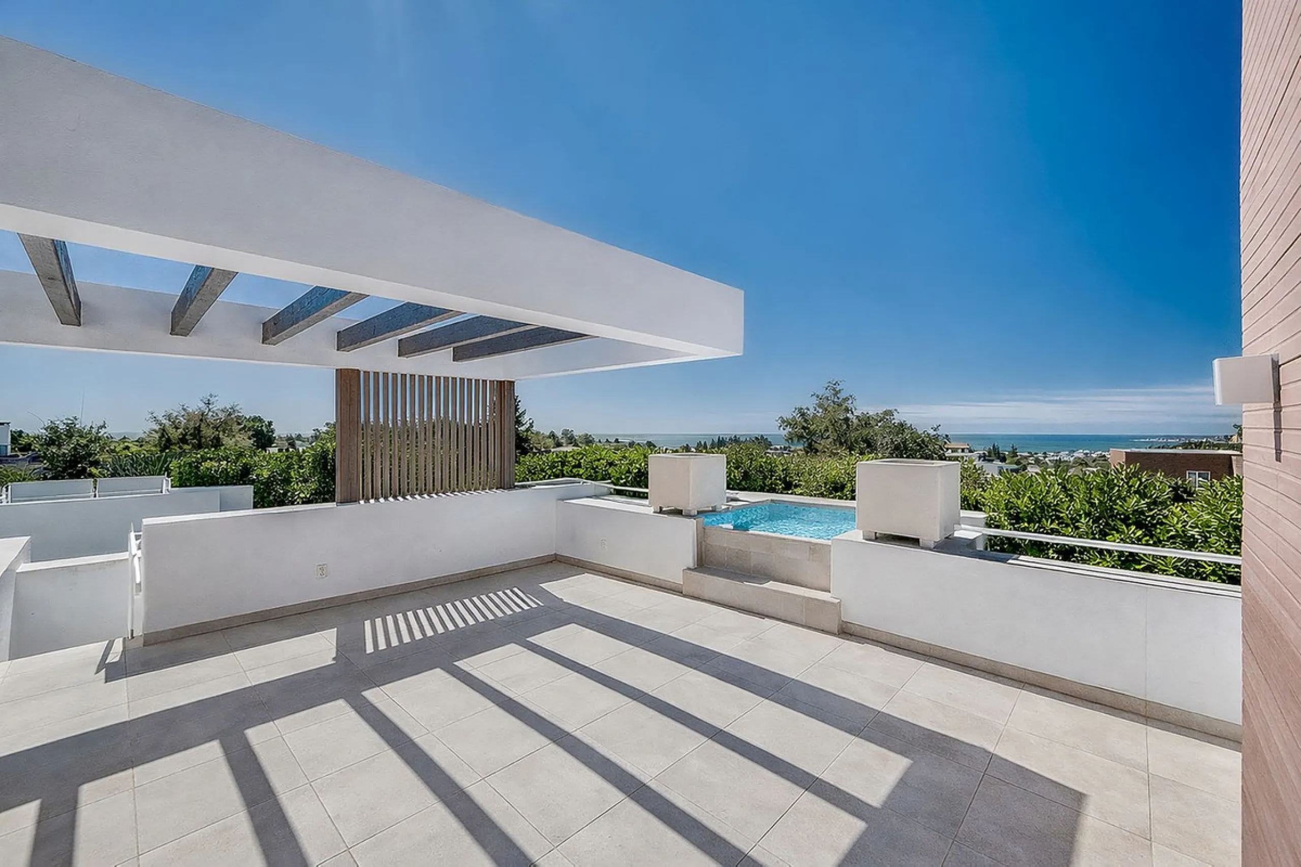 Brand New Contemporary Jewel – Car-Free Luxury in Marbella Center