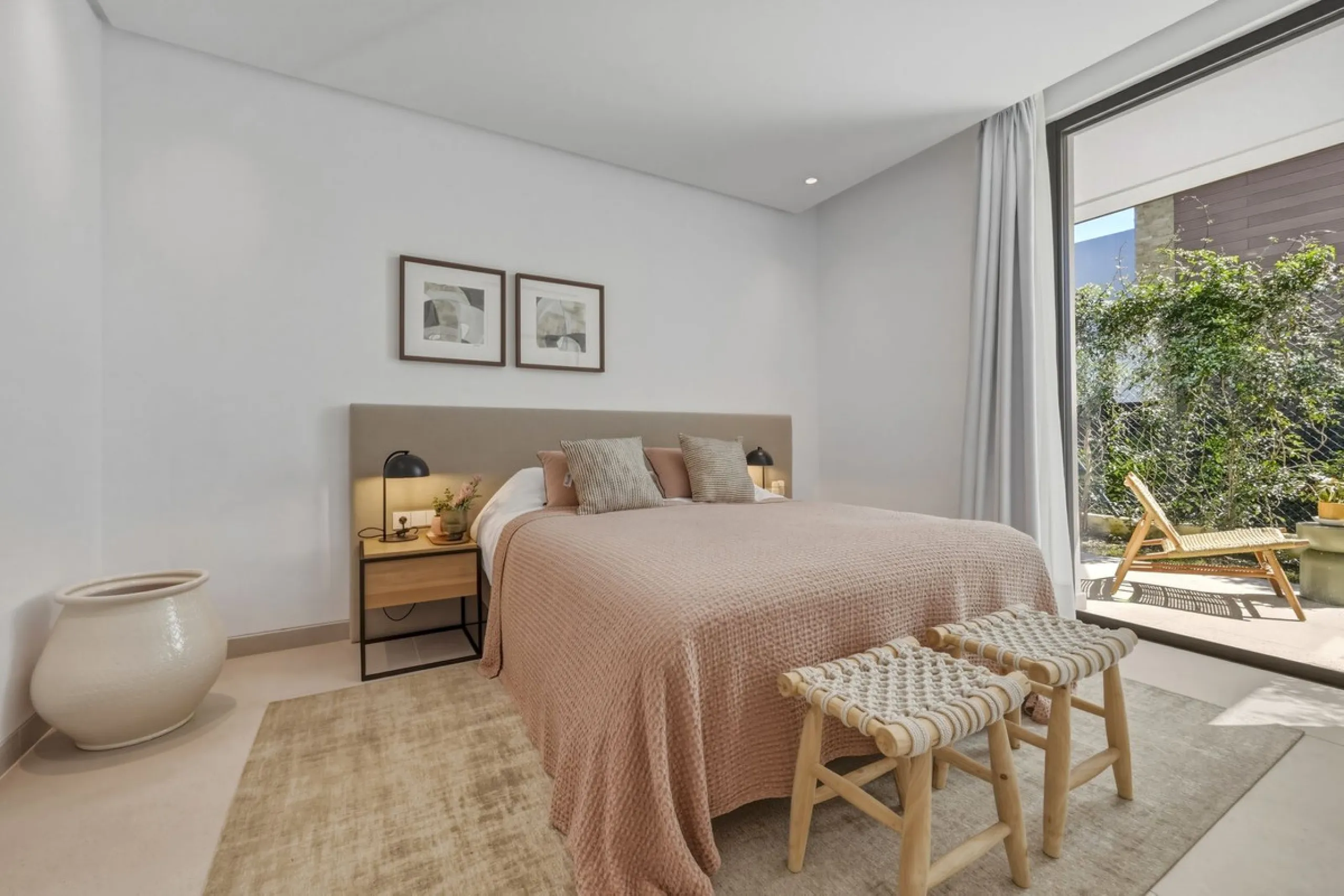 Brand New Contemporary Jewel – Car-Free Luxury in Marbella Center