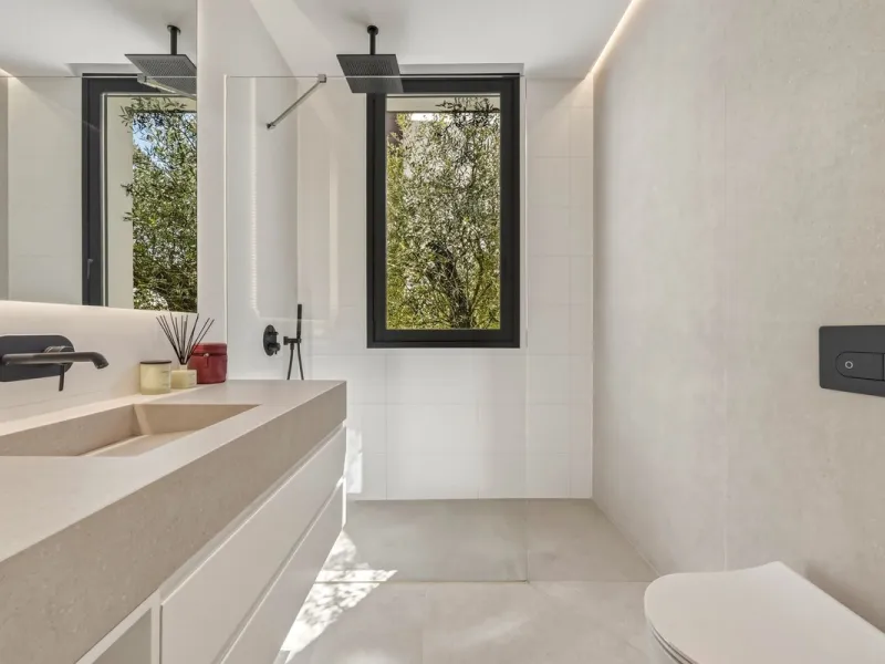 Brand New Contemporary Jewel – Car-Free Luxury in Marbella Center