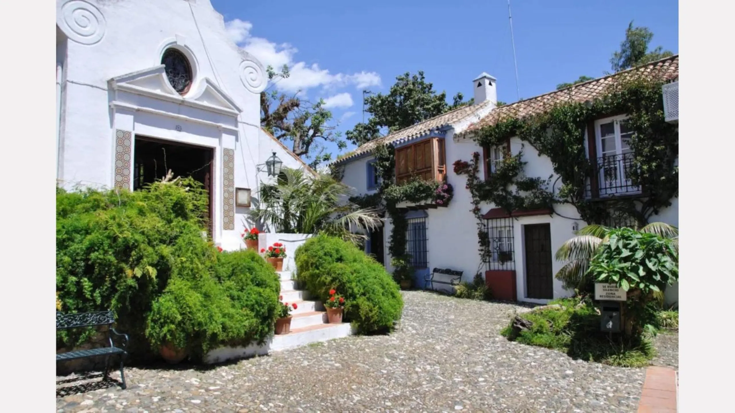 Townhouse for Sale in La Virginia Urbanization