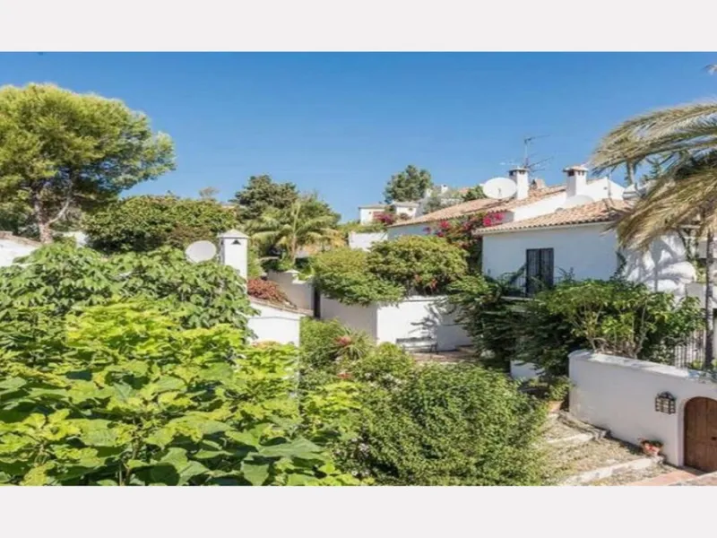 Townhouse for Sale in La Virginia Urbanization