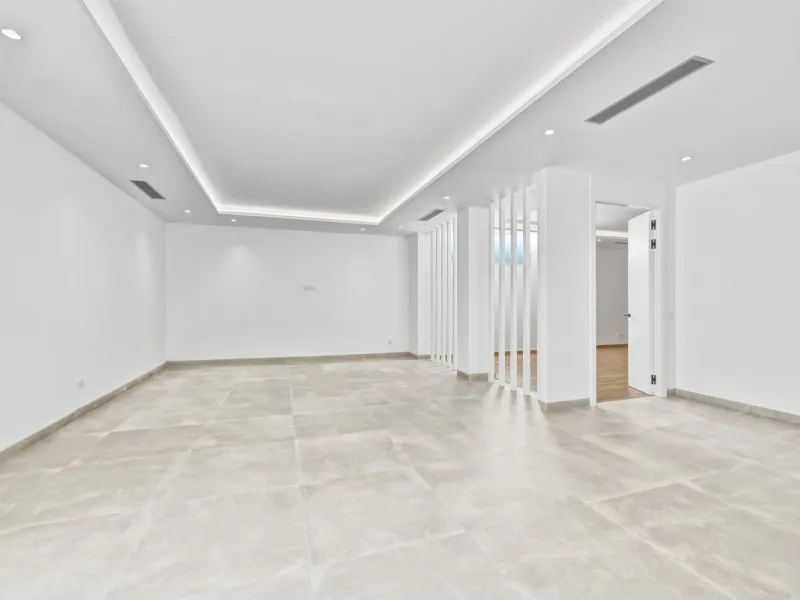 Brand New Contemporary Jewel – Car-Free Luxury in Marbella Center