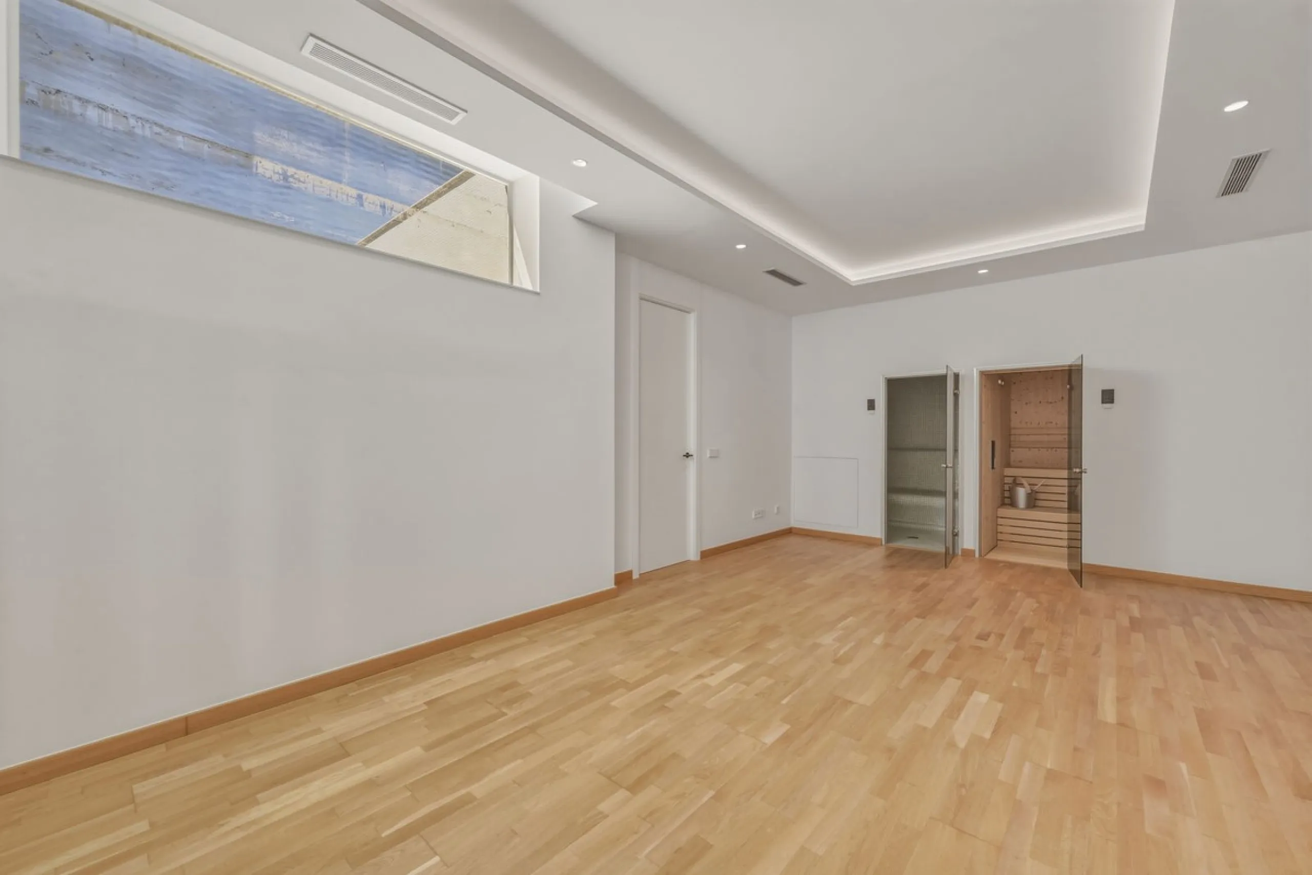 Brand New Contemporary Jewel – Car-Free Luxury in Marbella Center