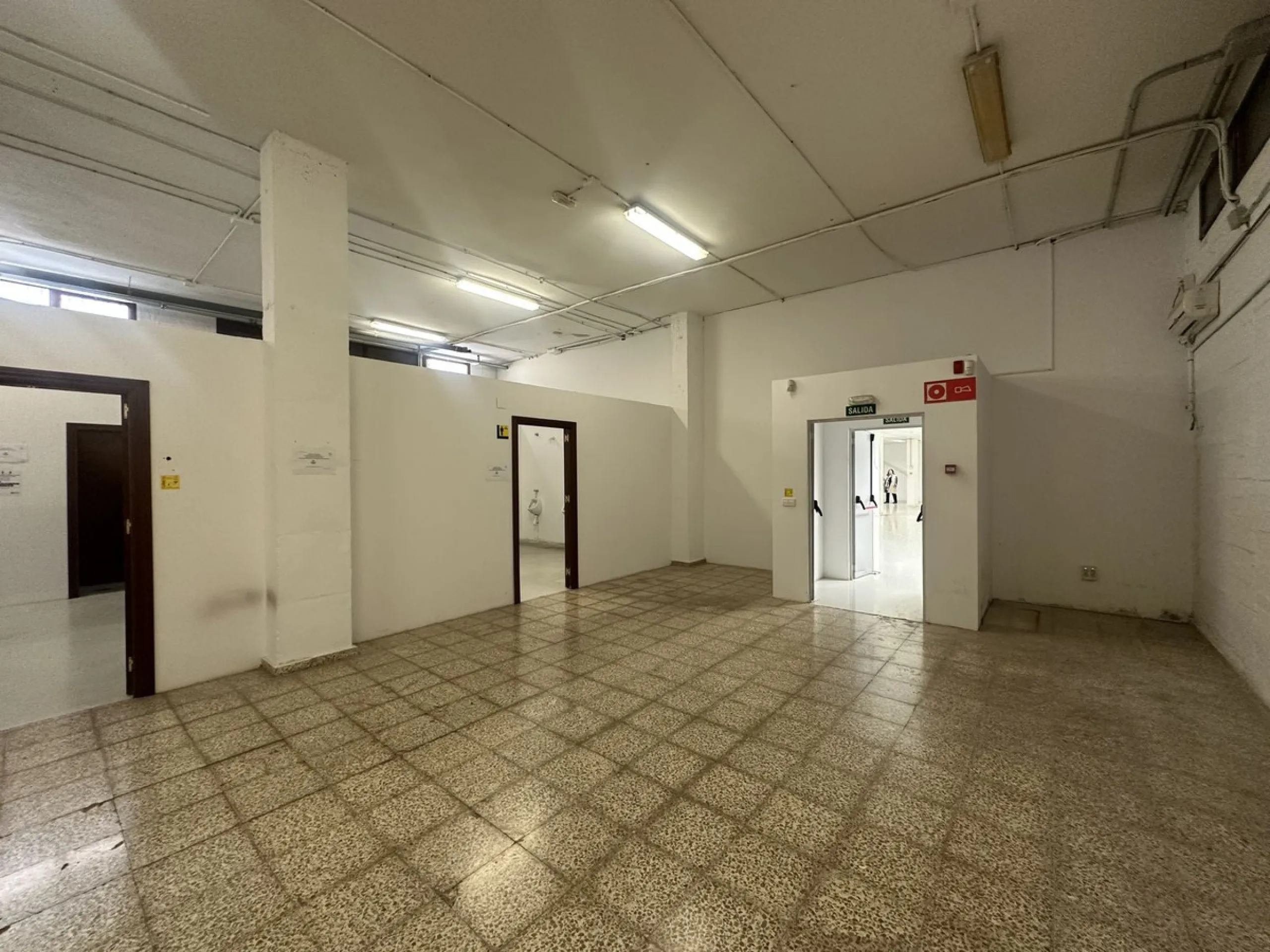 Current business use on Plots 71 and 73 granted by the Málaga City Council.