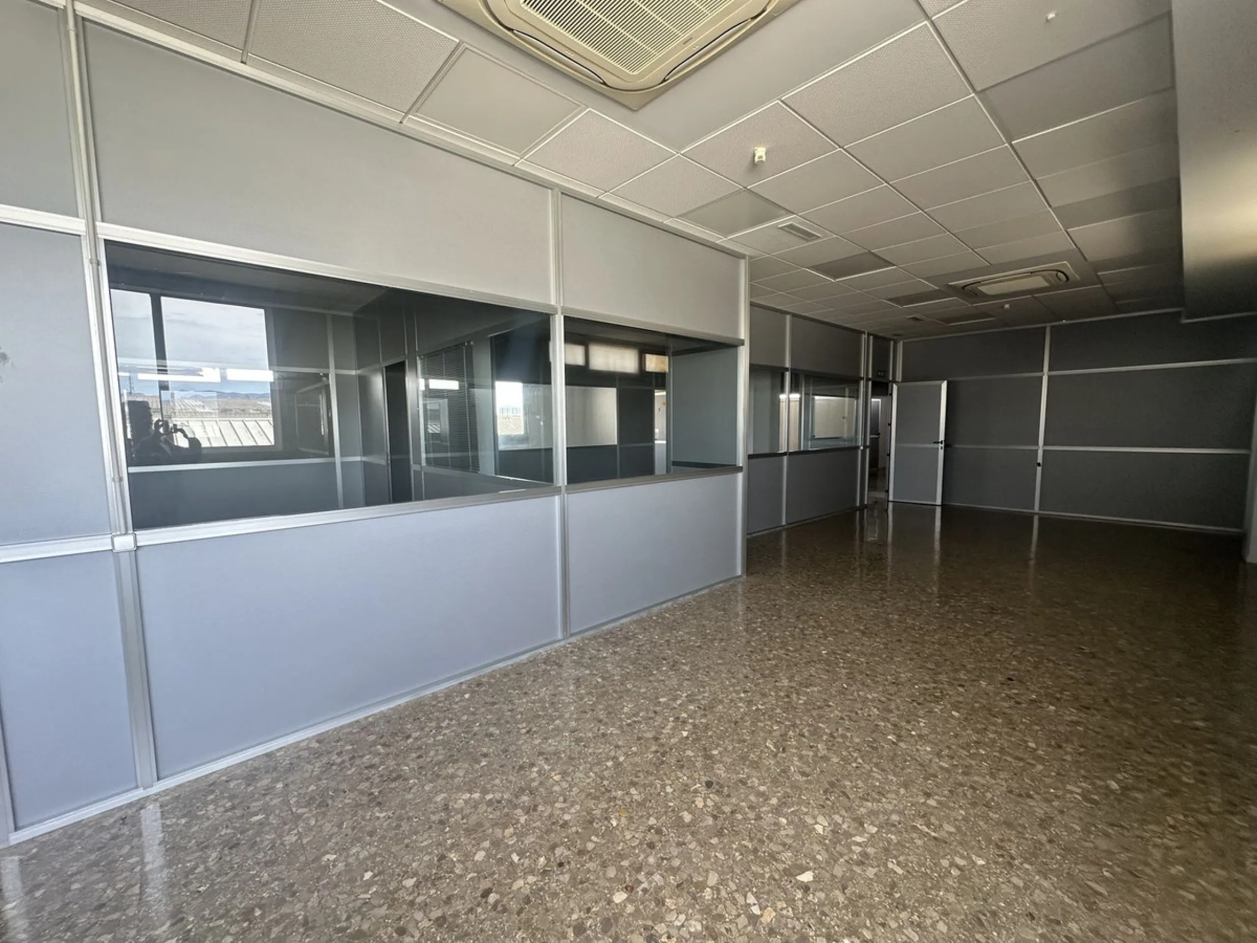 Current business use on Plots 71 and 73 granted by the Málaga City Council.