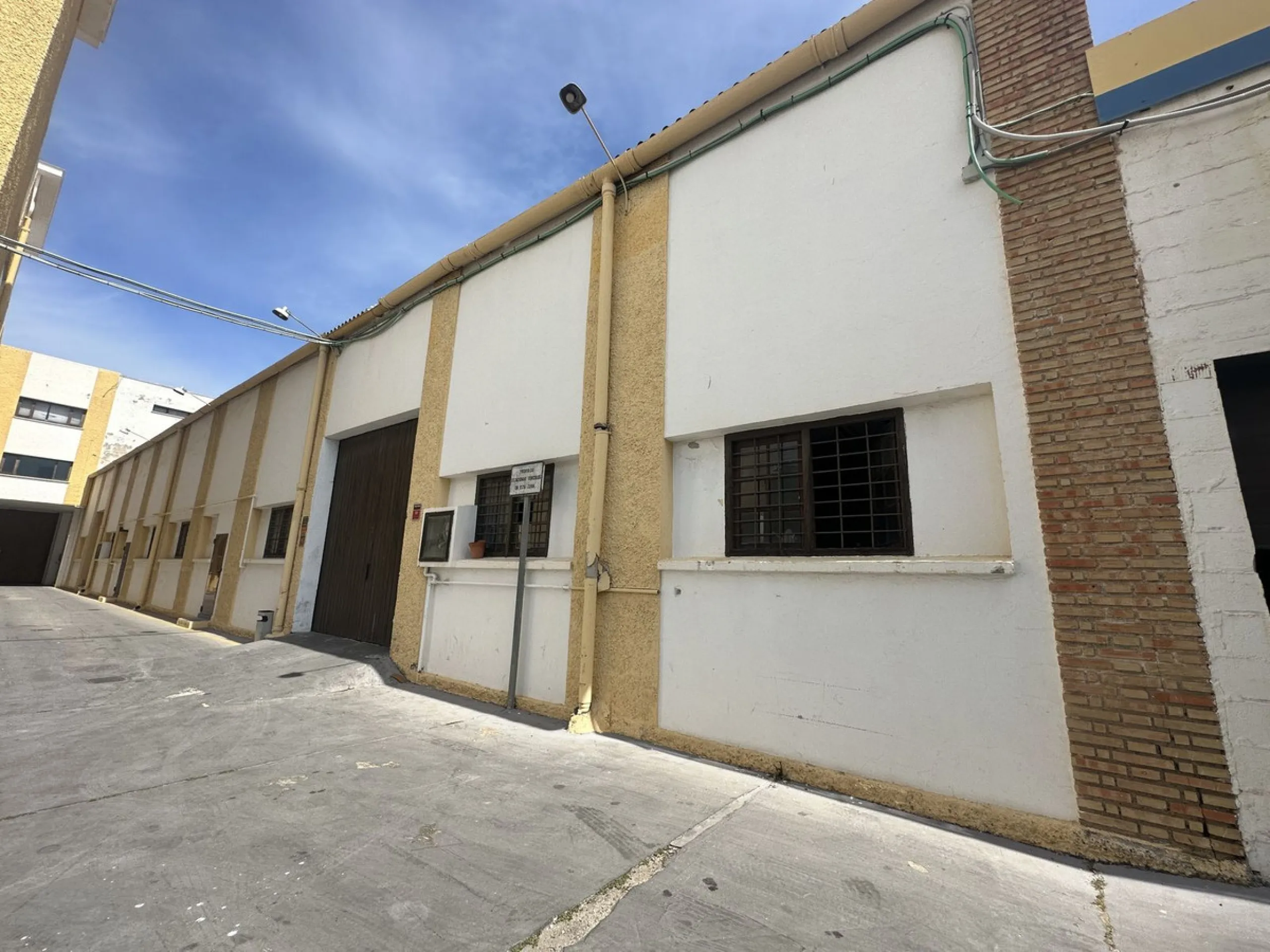 Current business use on Plots 71 and 73 granted by the Málaga City Council.