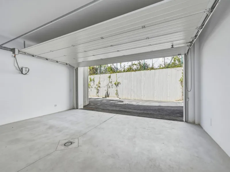 Brand New Contemporary Jewel – Car-Free Luxury in Marbella Center