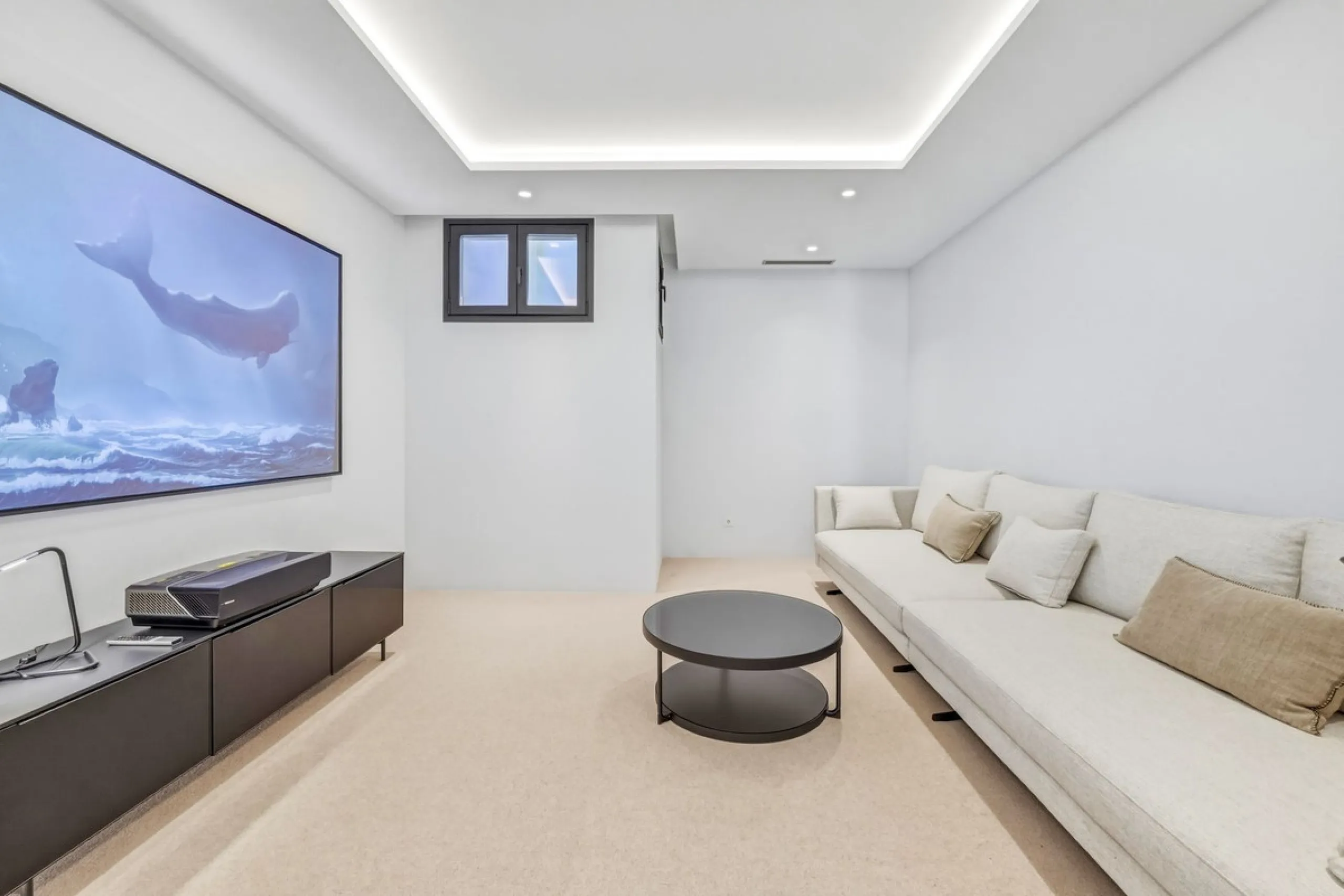 Brand New Contemporary Jewel – Car-Free Luxury in Marbella Center