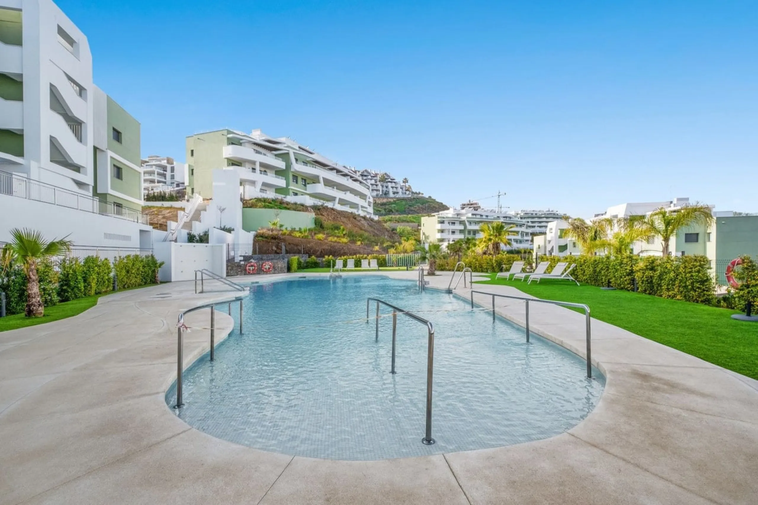 Moderne Wohnung mit zwei Schlafzimmern in Calanova Golf