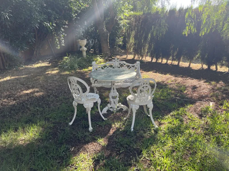 House - Detached Villa в продаже в Marbella, Málaga. В доме 3 спален и 2 ванных комнат. Площадь дома 148 м². Площадь участка 1575 м²