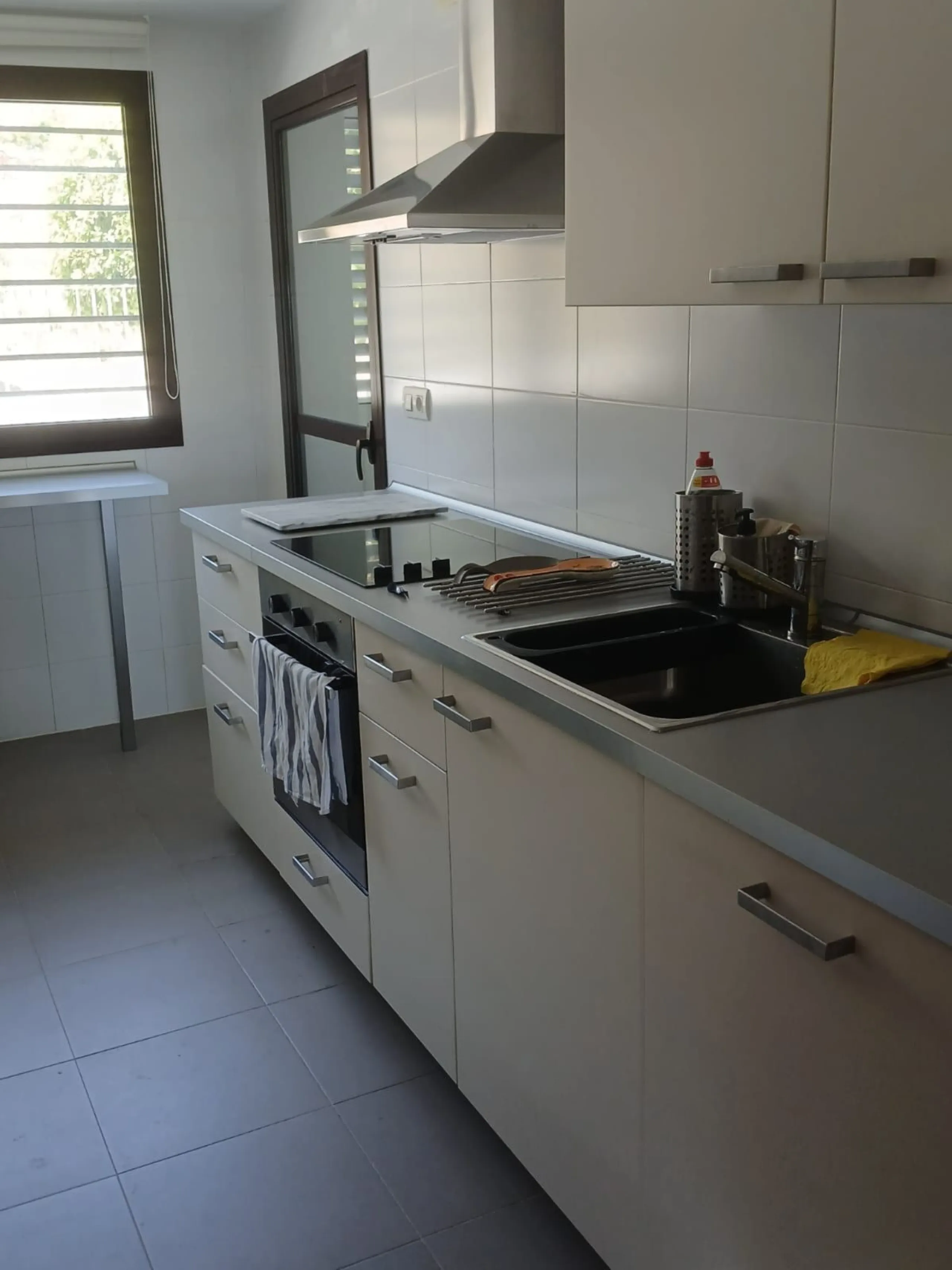Middle Floor Apartment, Estepona, Costa del Sol.