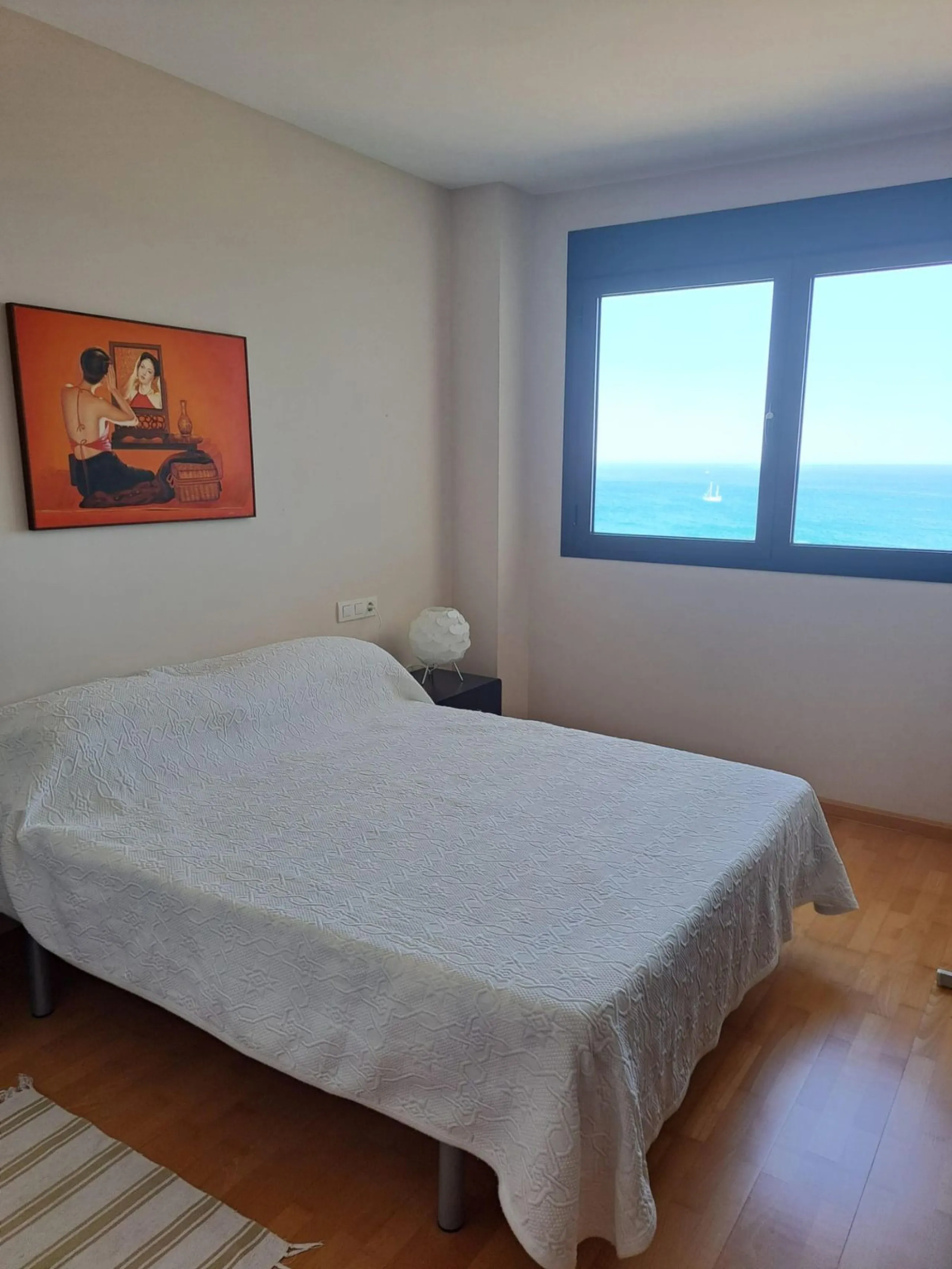 Middle Floor Apartment, Estepona, Costa del Sol.
