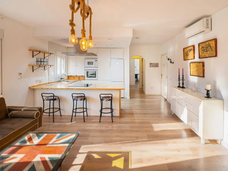 **Flat for Sale in a Quiet Area – Your Seaside Retreat! **