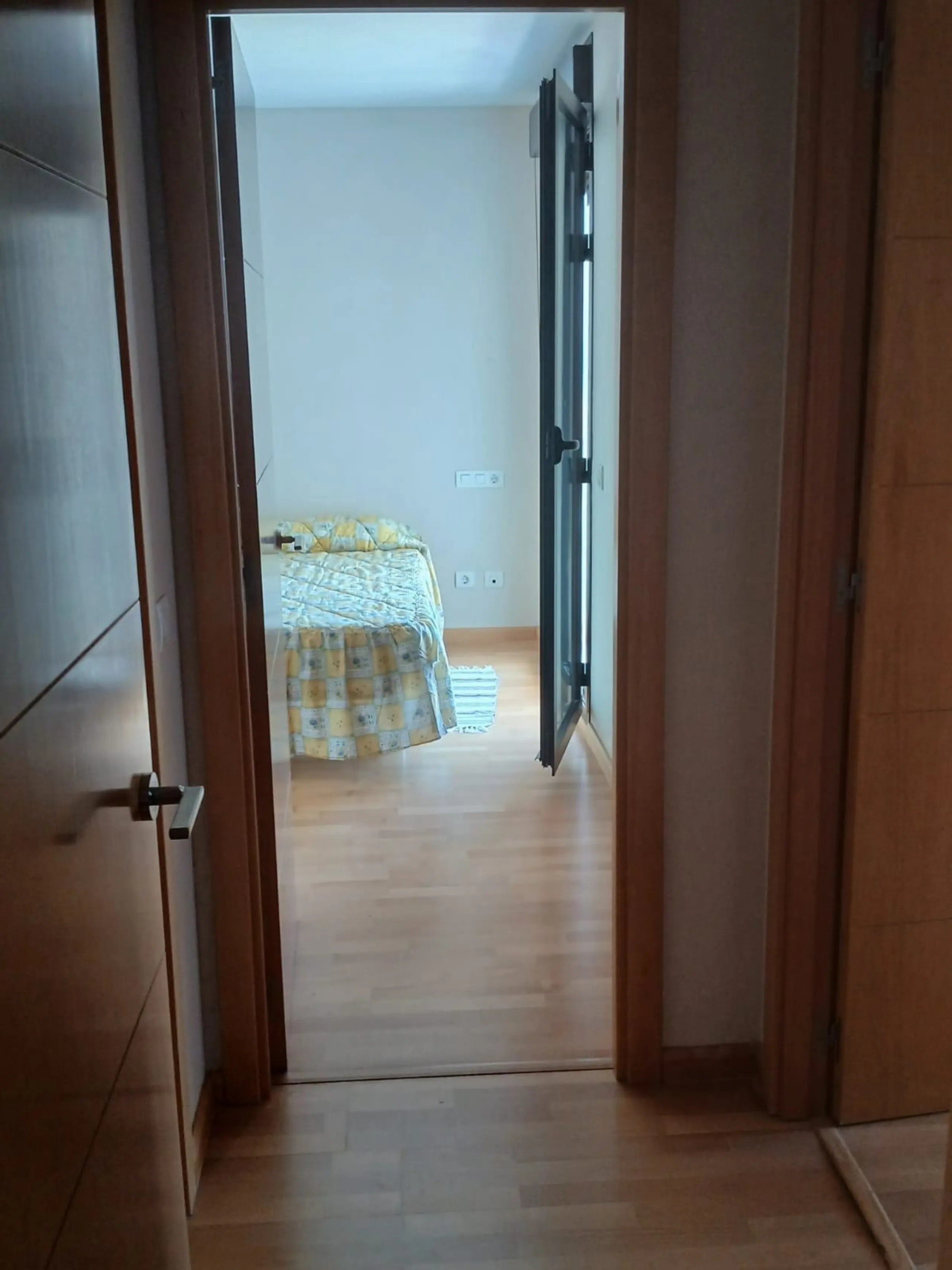 Middle Floor Apartment, Estepona, Costa del Sol.